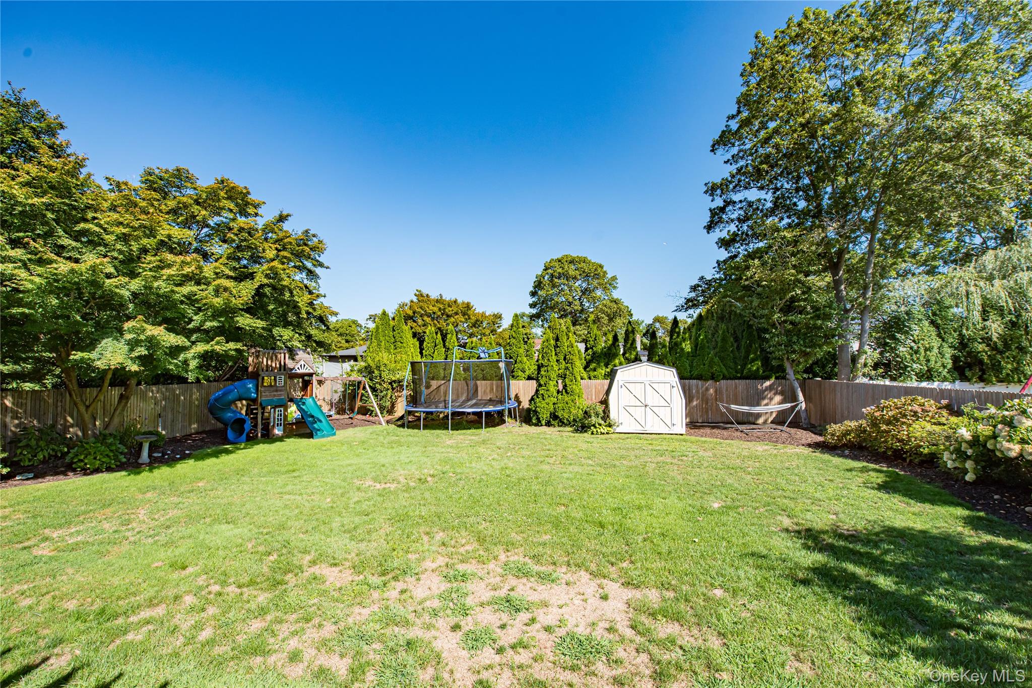 9 Donna Place, East Islip, NY 11730