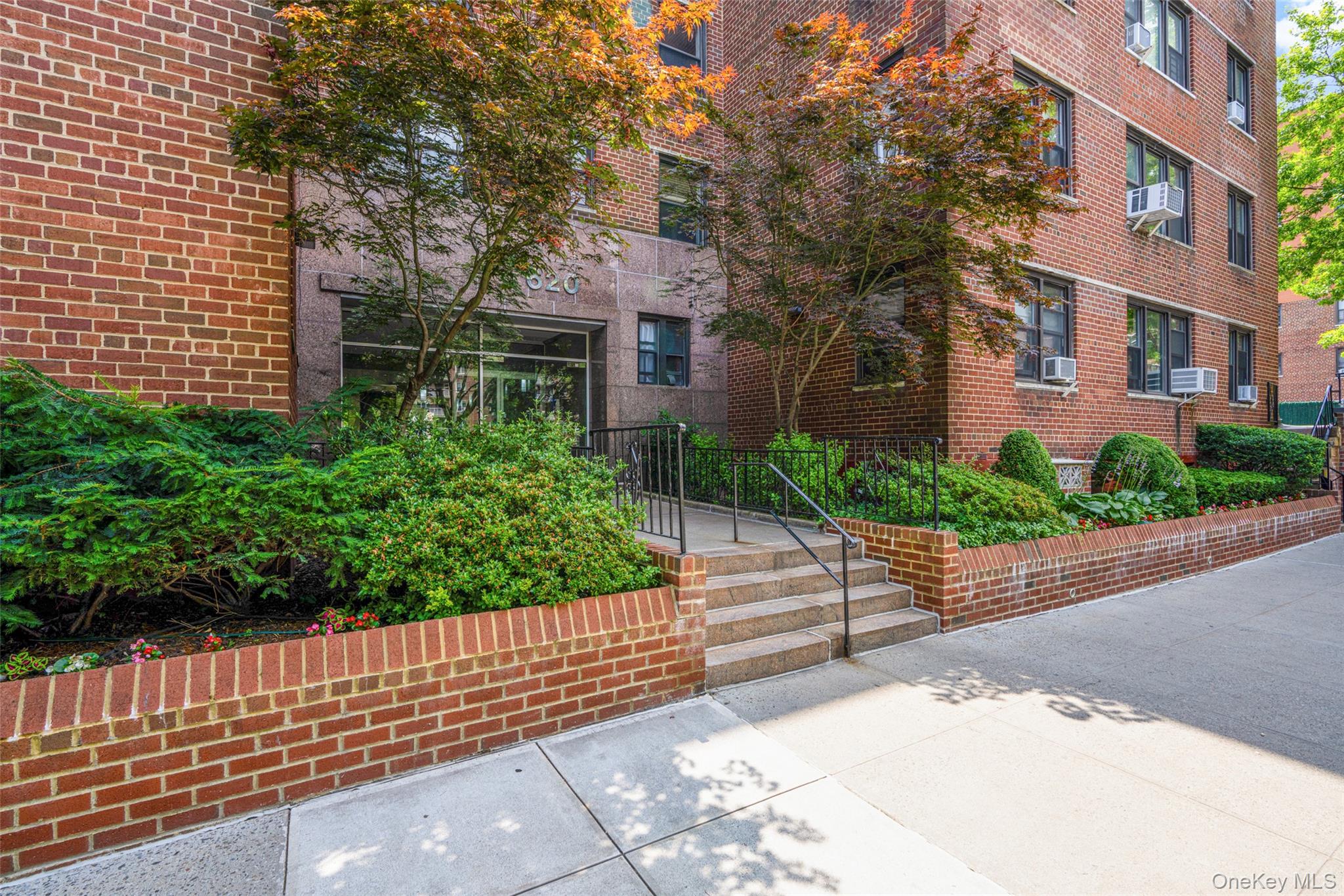 620 W 239th Street # 2C, Bronx, NY 10463