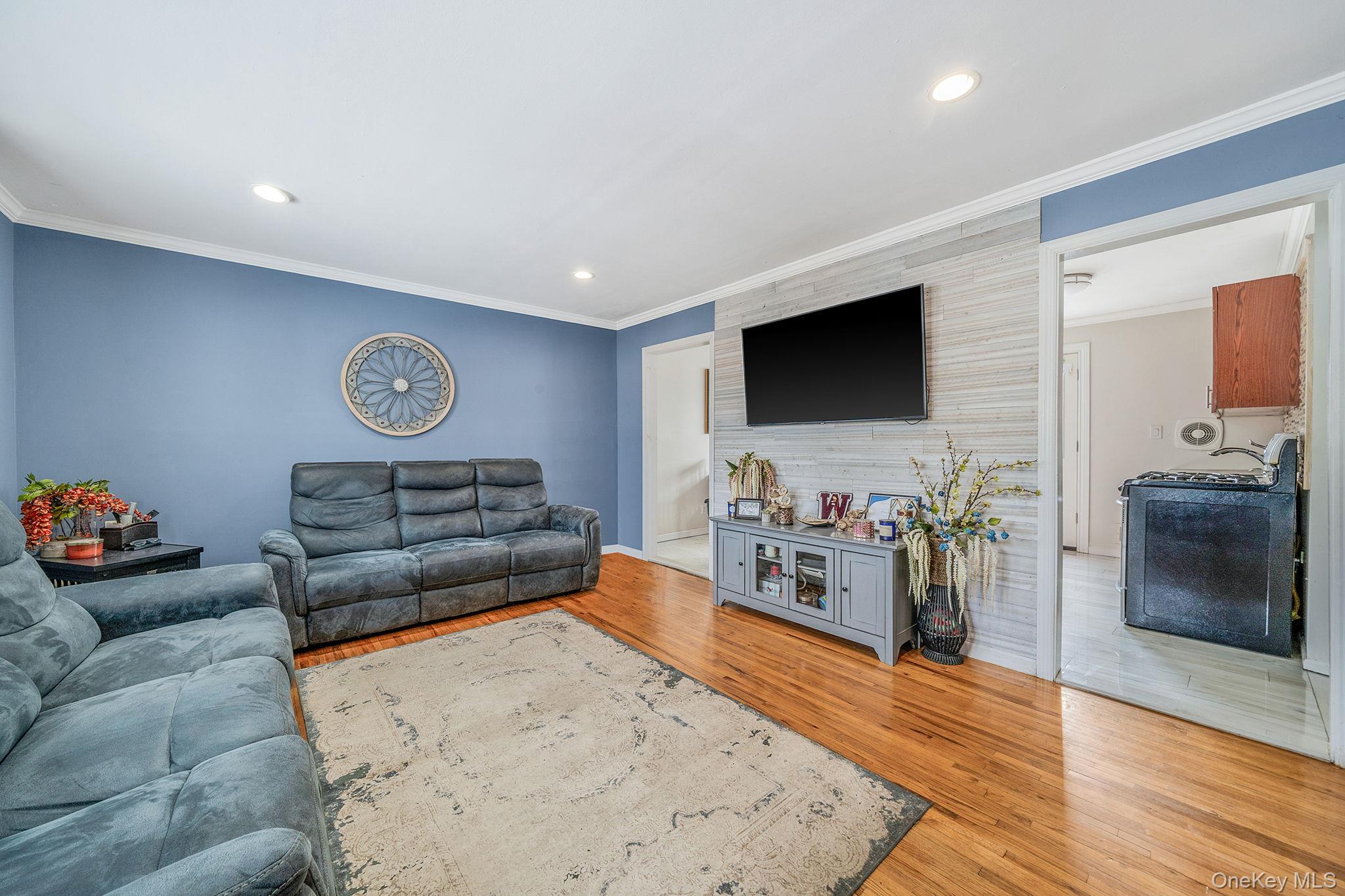 24 Lantern Street, Huntington, NY 11743