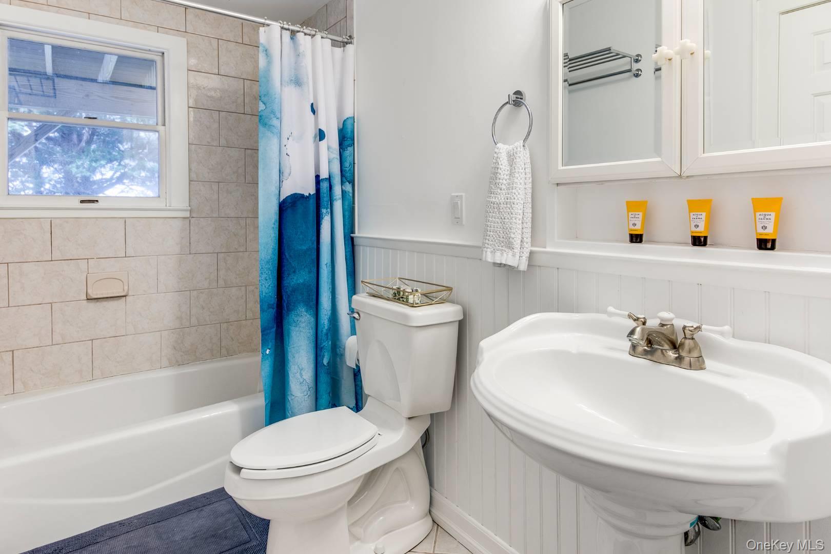 19 Pond Lane, East Hampton, NY 11937