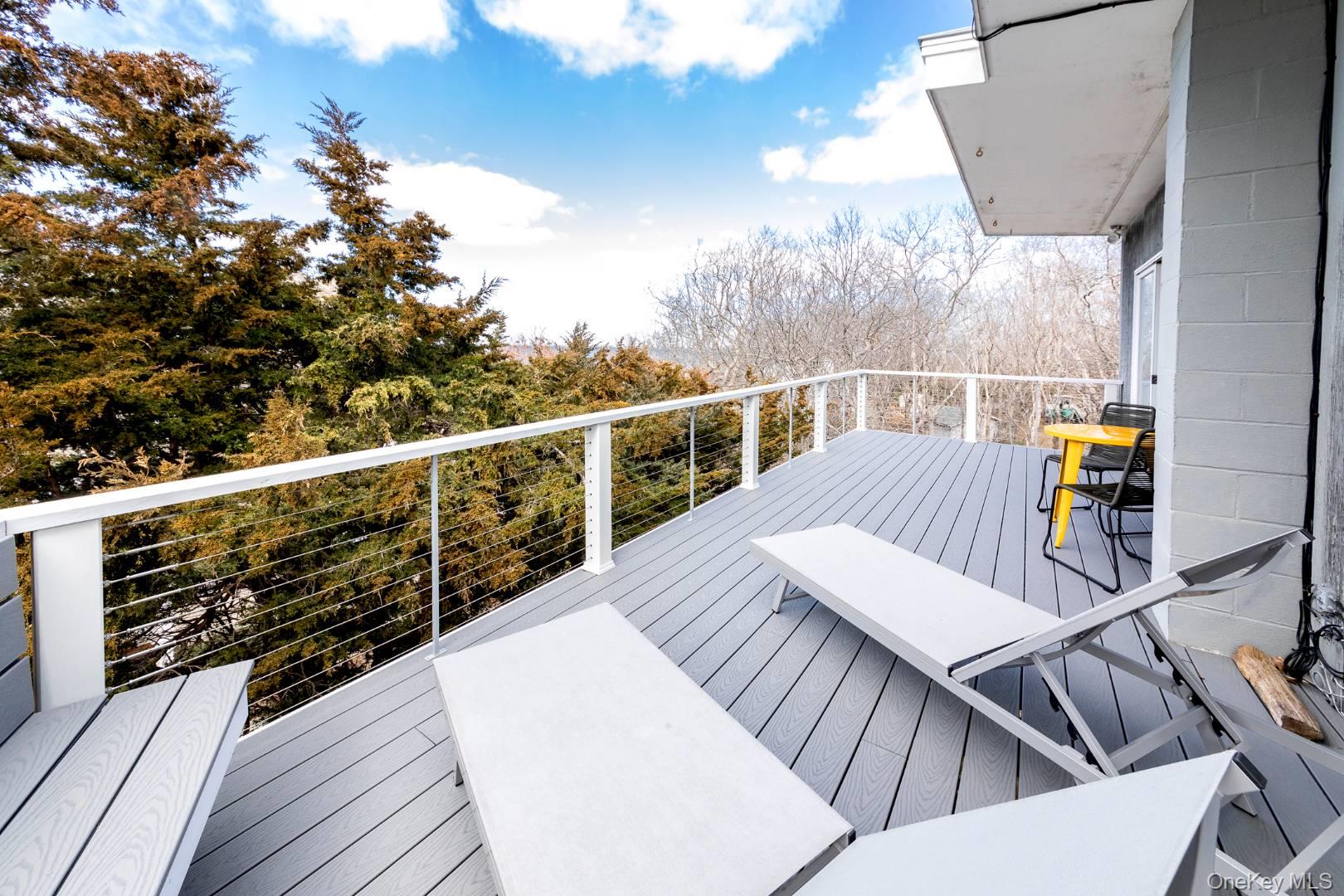 19 Pond Lane, East Hampton, NY 11937