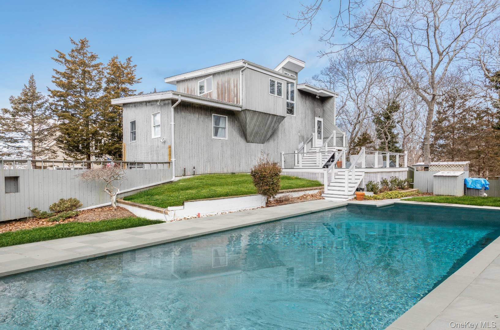 19 Pond Lane, East Hampton, NY 11937