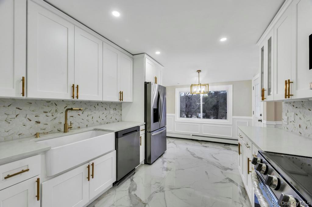 191 Ridge Road, Wheatley Heights, NY 11798