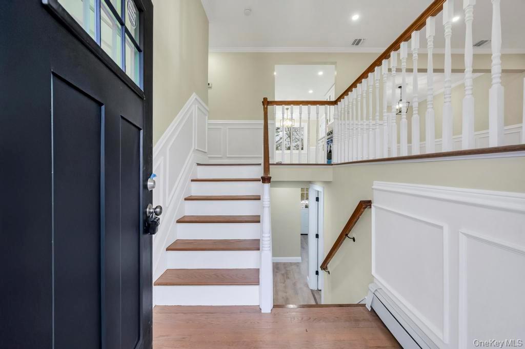 191 Ridge Road, Wheatley Heights, NY 11798