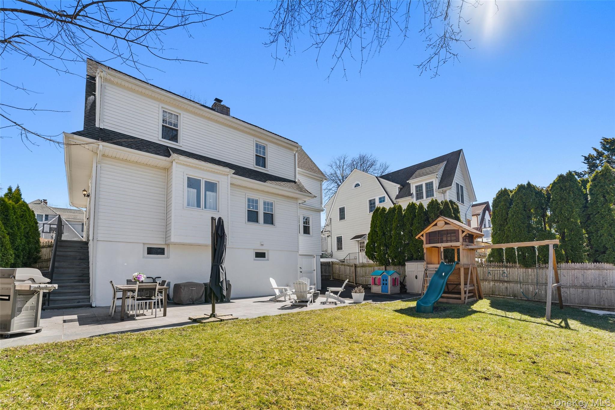 9 Rutgers Place, Scarsdale, NY 10583