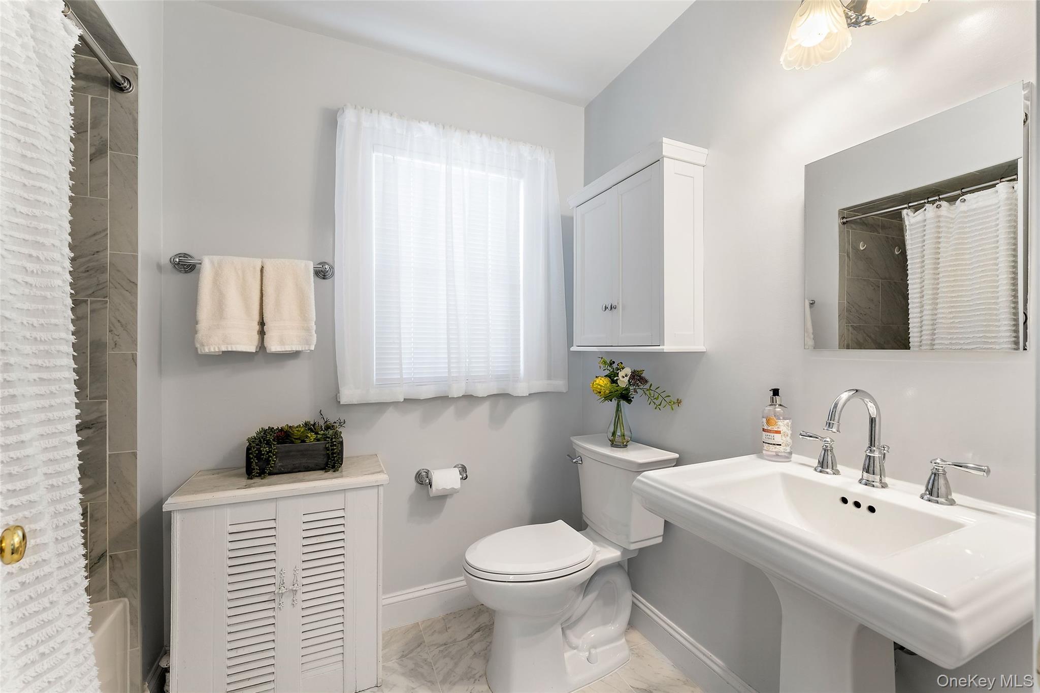 9 Rutgers Place, Scarsdale, NY 10583