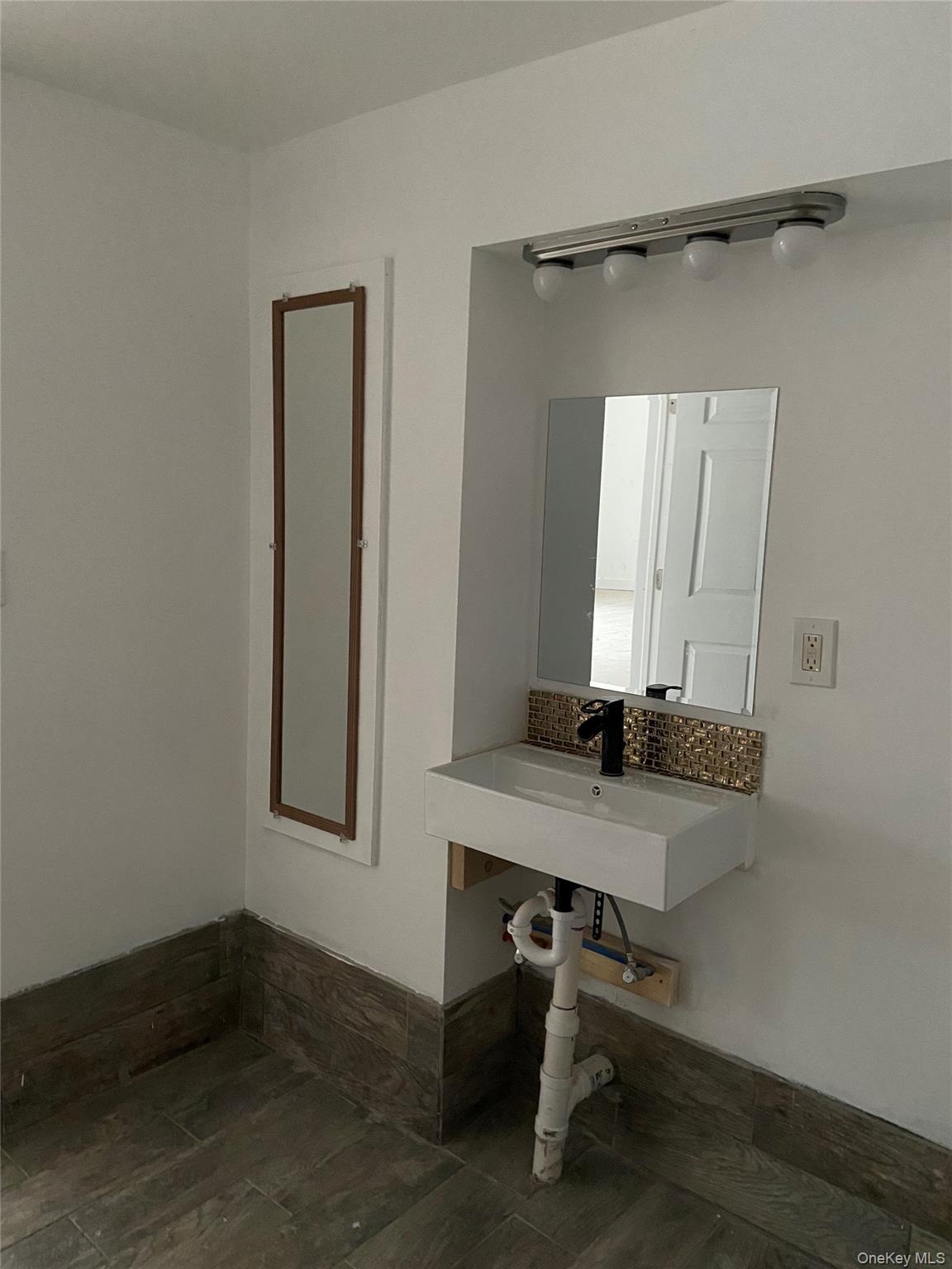 207 Monhagen Avenue, Middletown, NY 10940