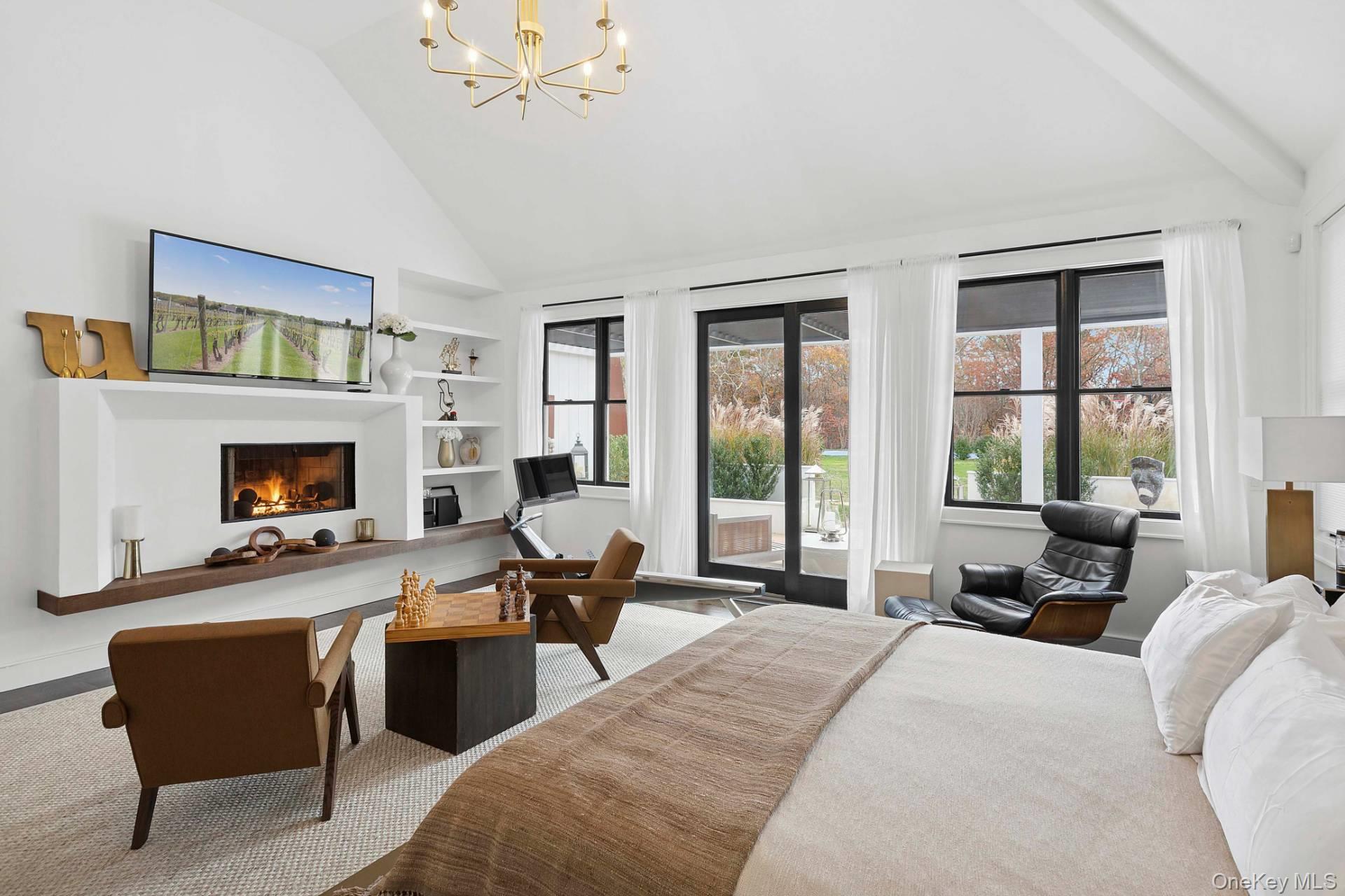 11 Pepi Court, Hampton Bays, NY 11946