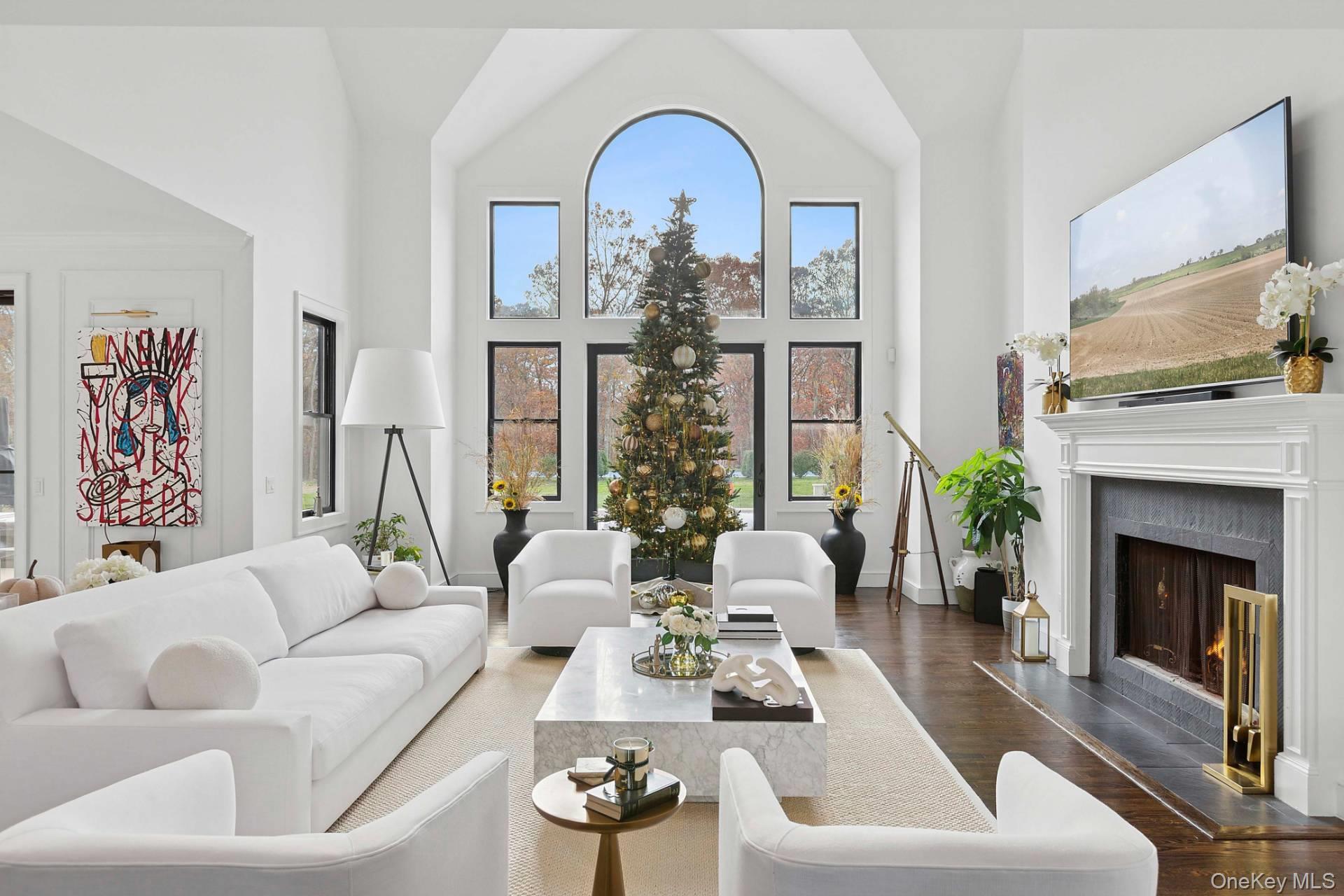 11 Pepi Court, Hampton Bays, NY 11946