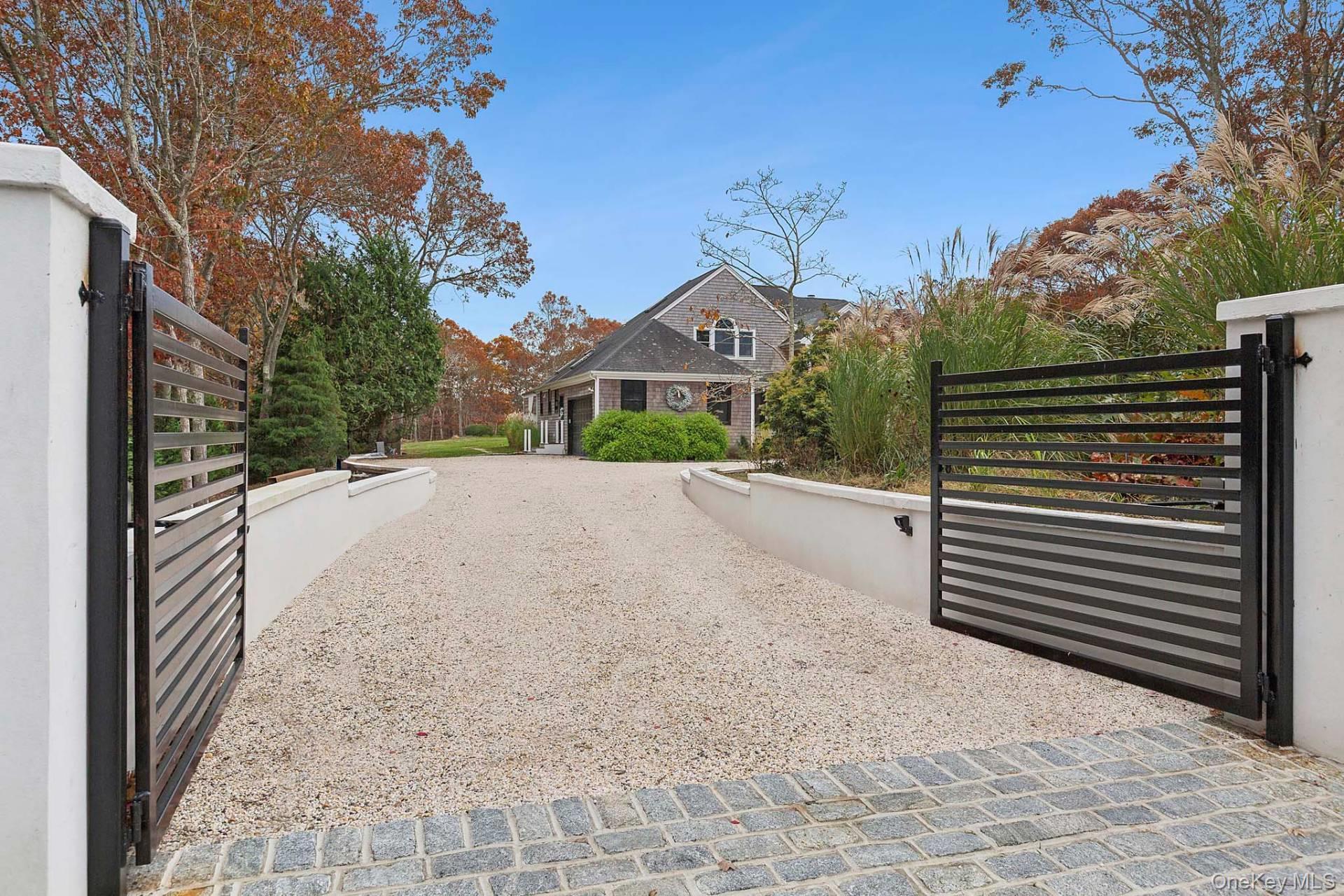 11 Pepi Court, Hampton Bays, NY 11946