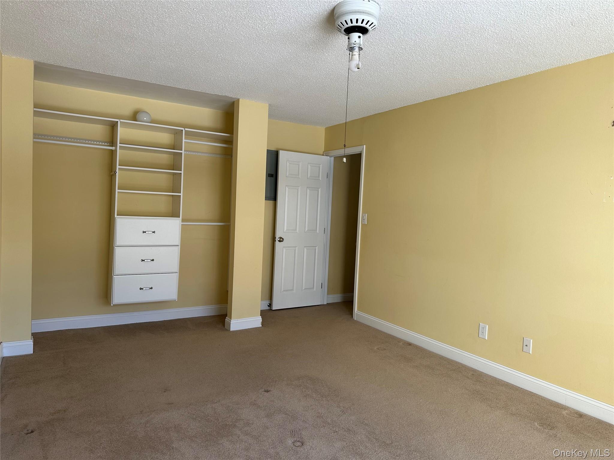 223 Springmeadow Drive # E, Holbrook, NY 11741