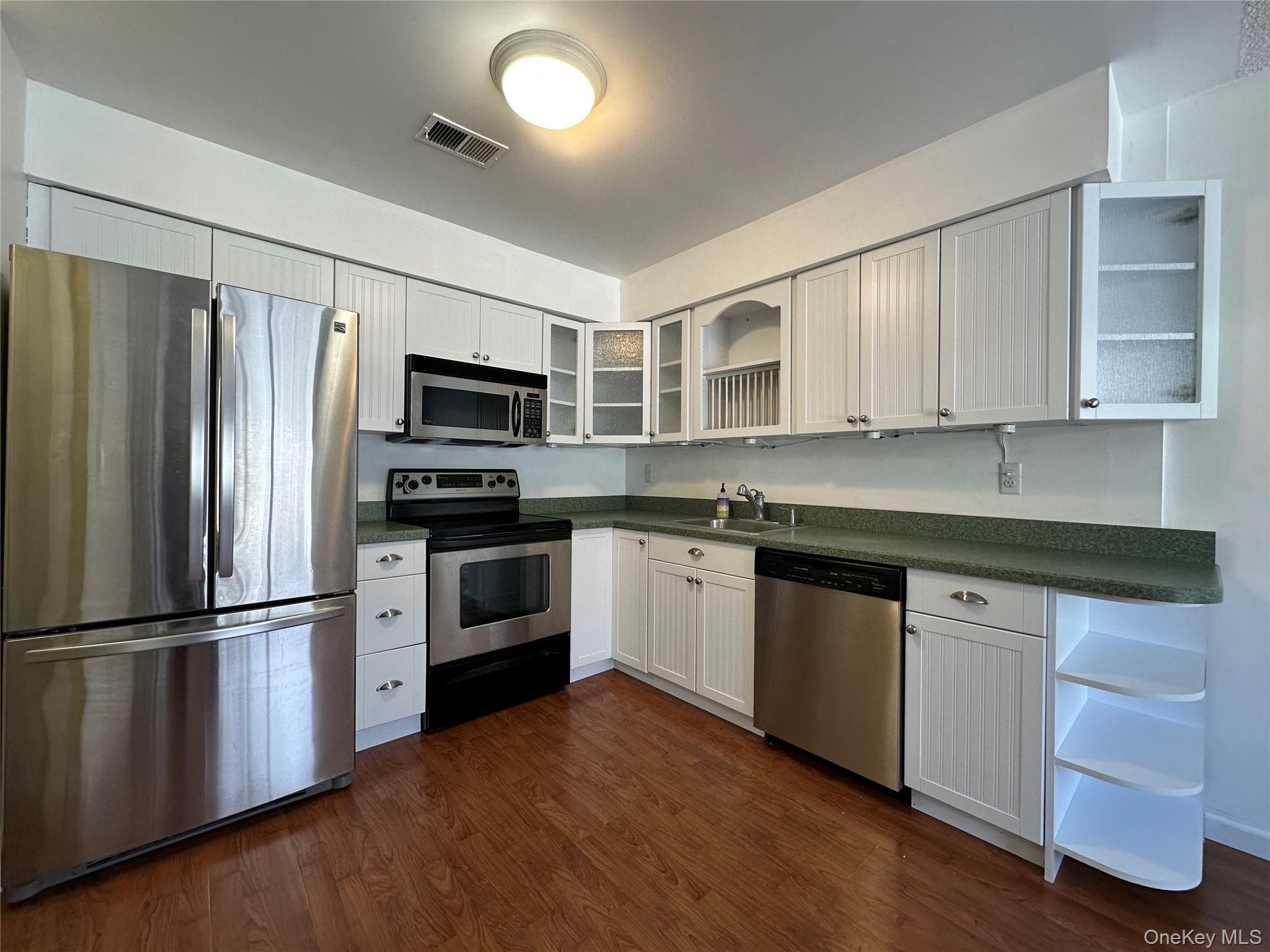 223 Springmeadow Drive # E, Holbrook, NY 11741