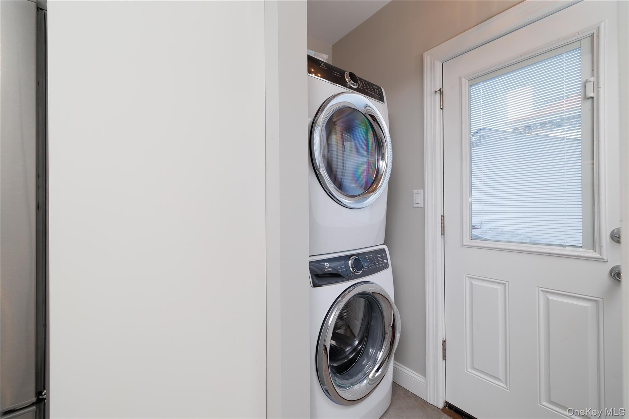 41 W Penn Street # Main F, Long Beach, NY 11561