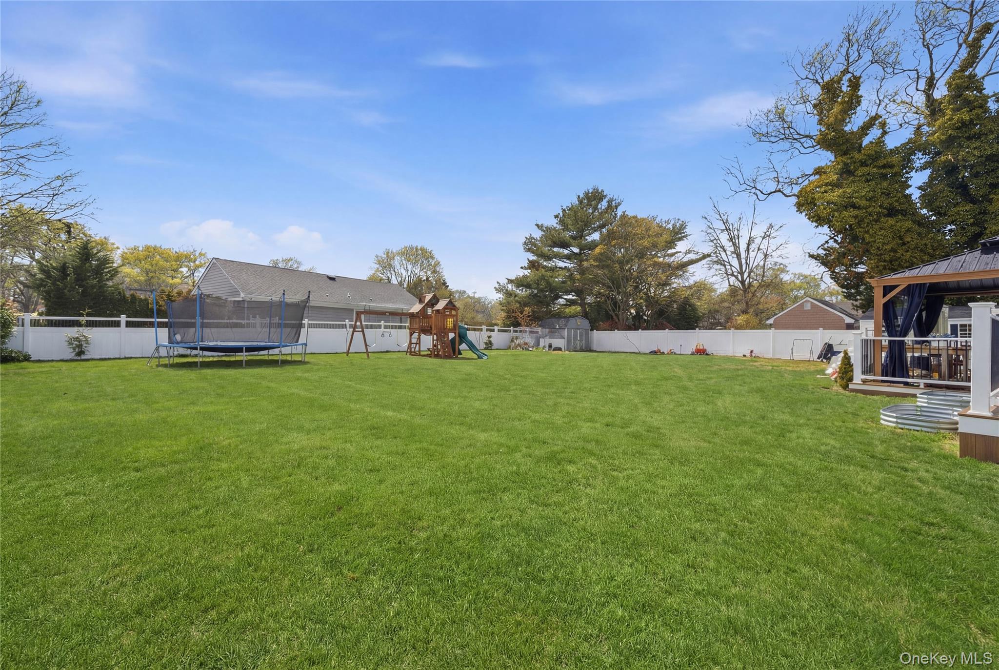 4 Teal Crescent, Great River, NY 11739