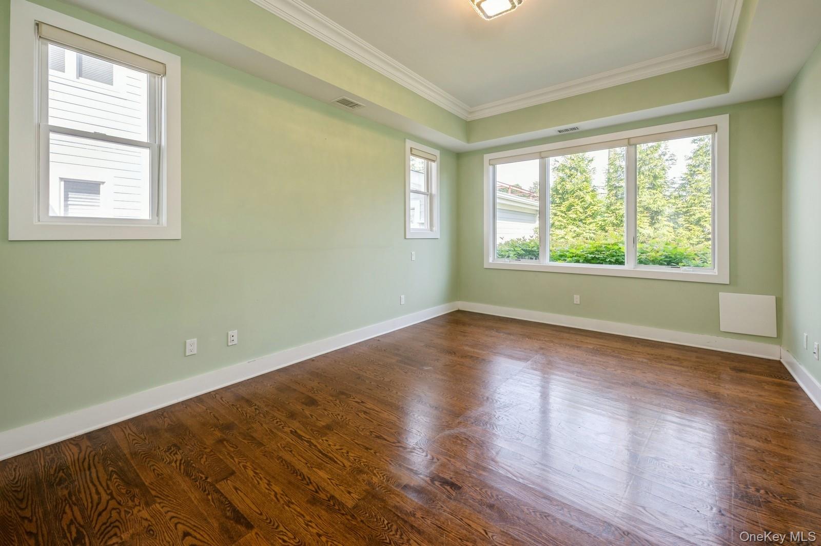 13 Island Point # 13, Bronx, NY 10464