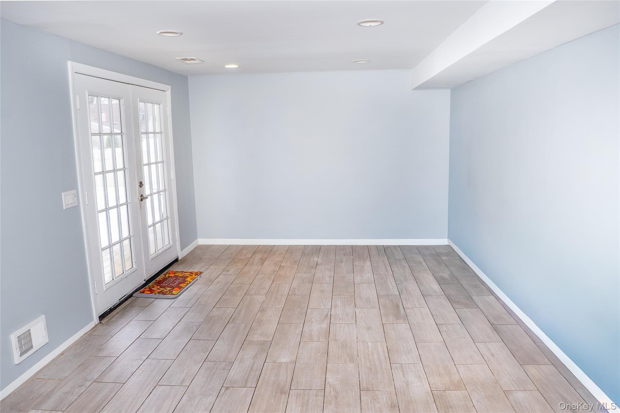 1682 Church Street, Holbrook, NY 11741