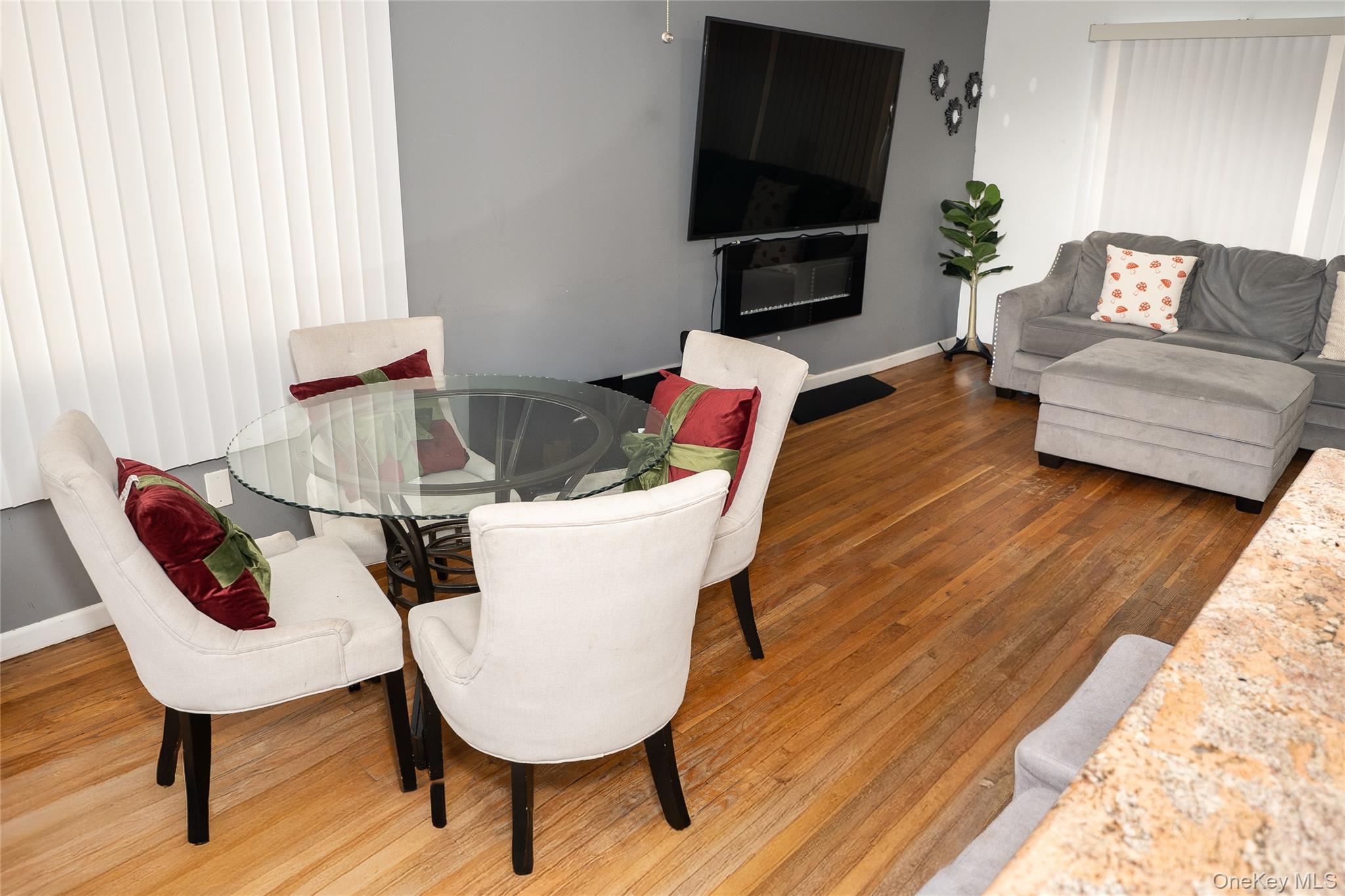 1682 Church Street, Holbrook, NY 11741