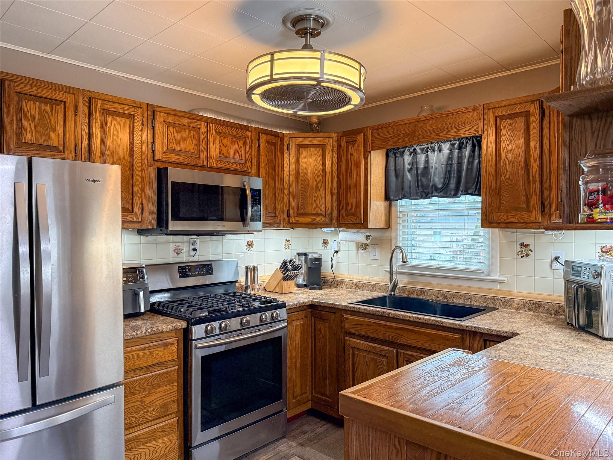 3 Wilcox Avenue, Highland, NY 12528