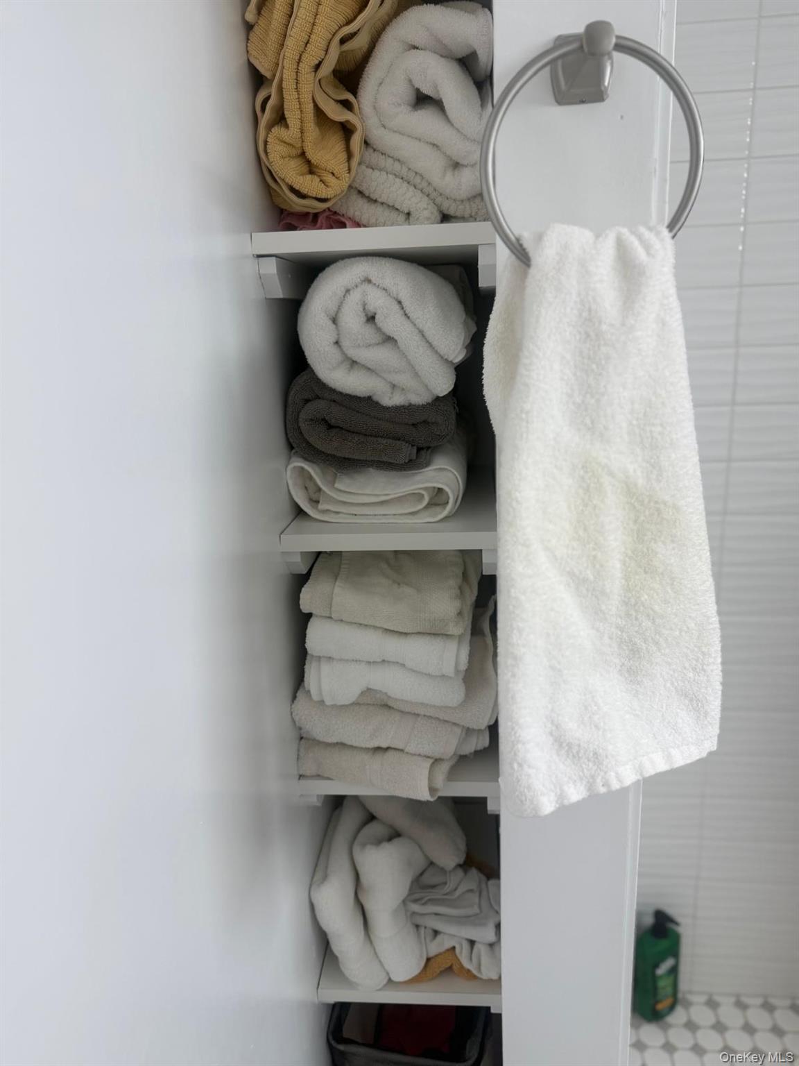 601 Chestnut Street # A-21, Cedarhurst, NY 11516