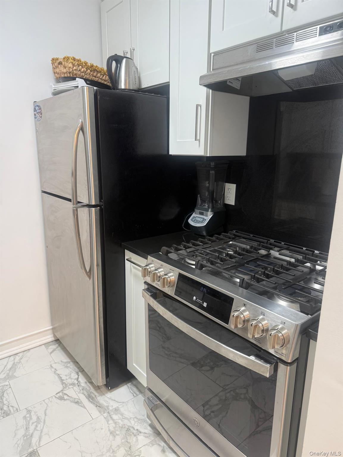 601 Chestnut Street # A-21, Cedarhurst, NY 11516