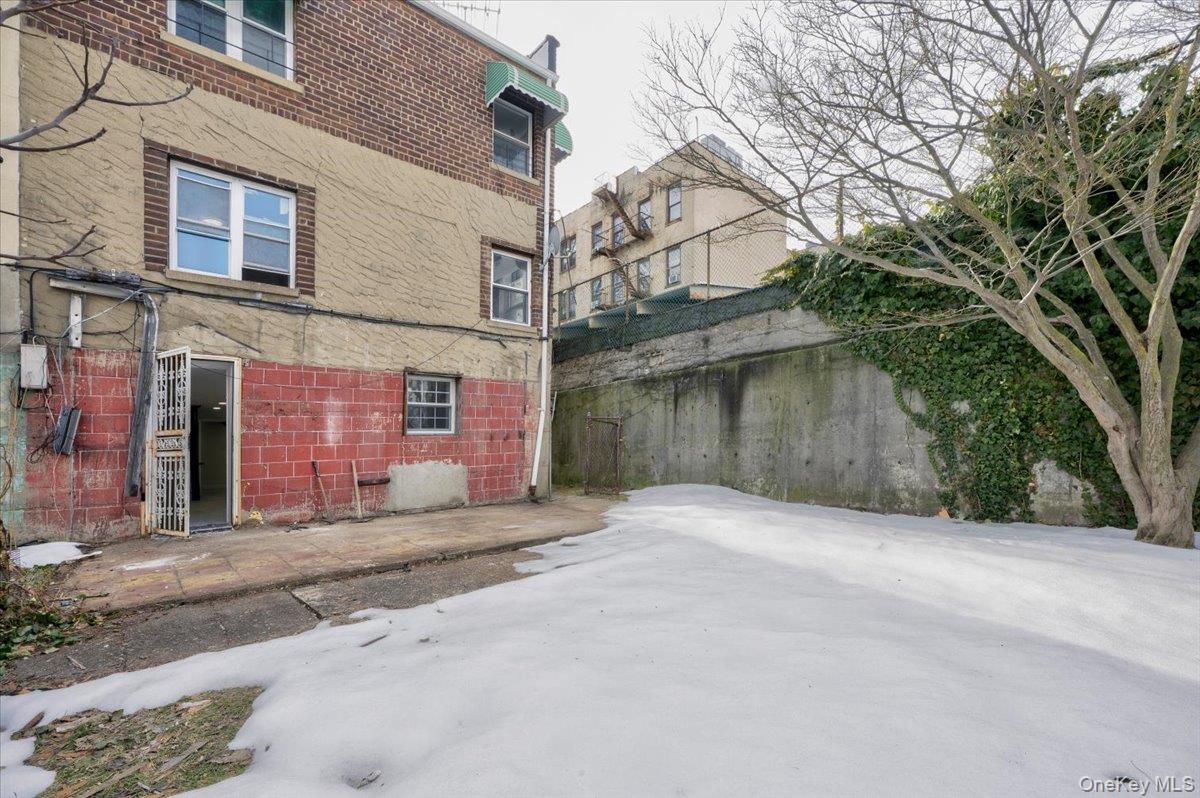 3523 Laconia Avenue, Bronx, NY 10469