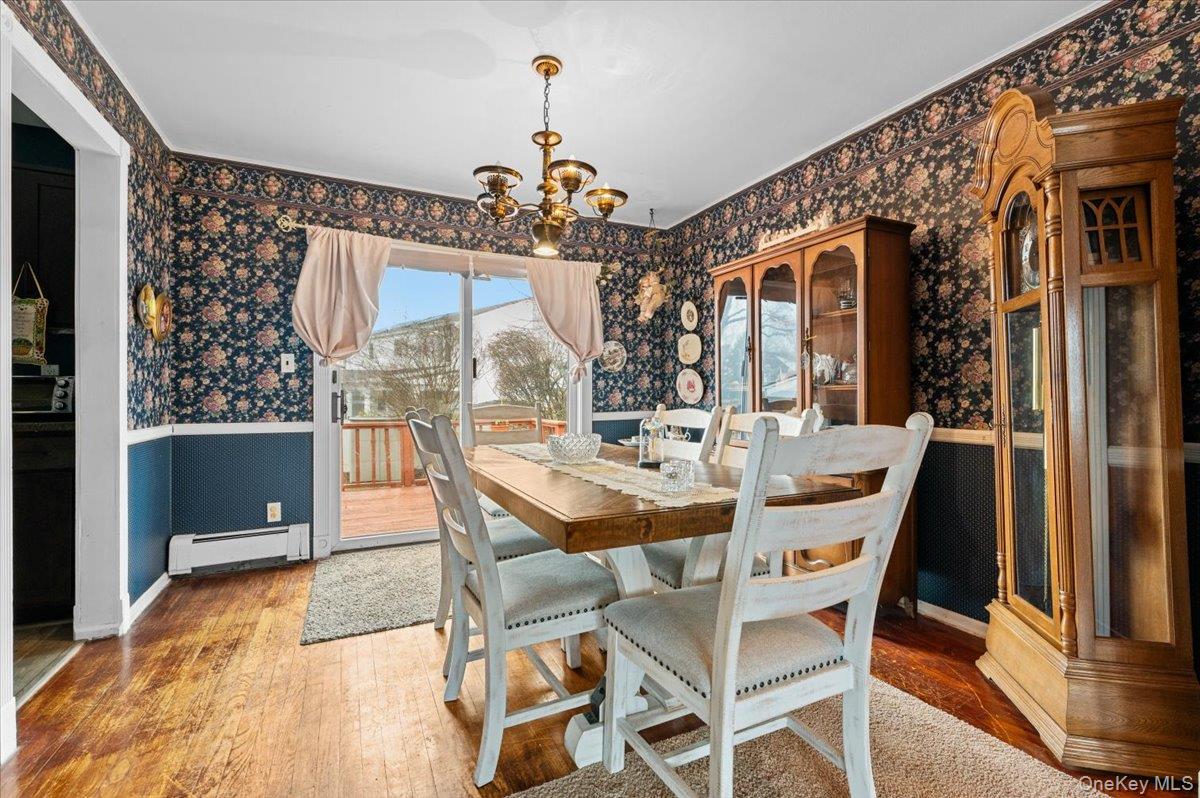 6 Gateway Street, Bethpage, NY 11714