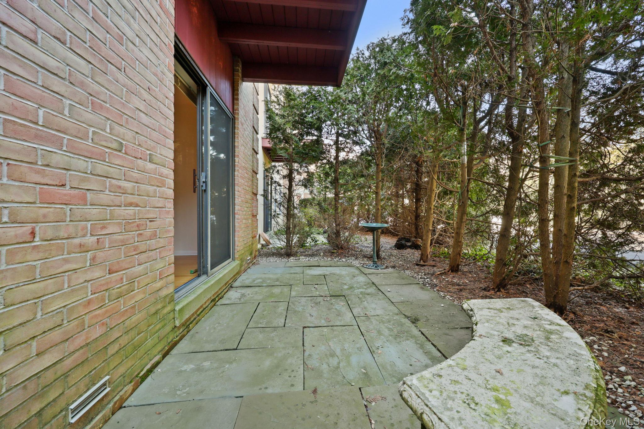 140 Field Point Road # 2, Greenwich, CT 06830