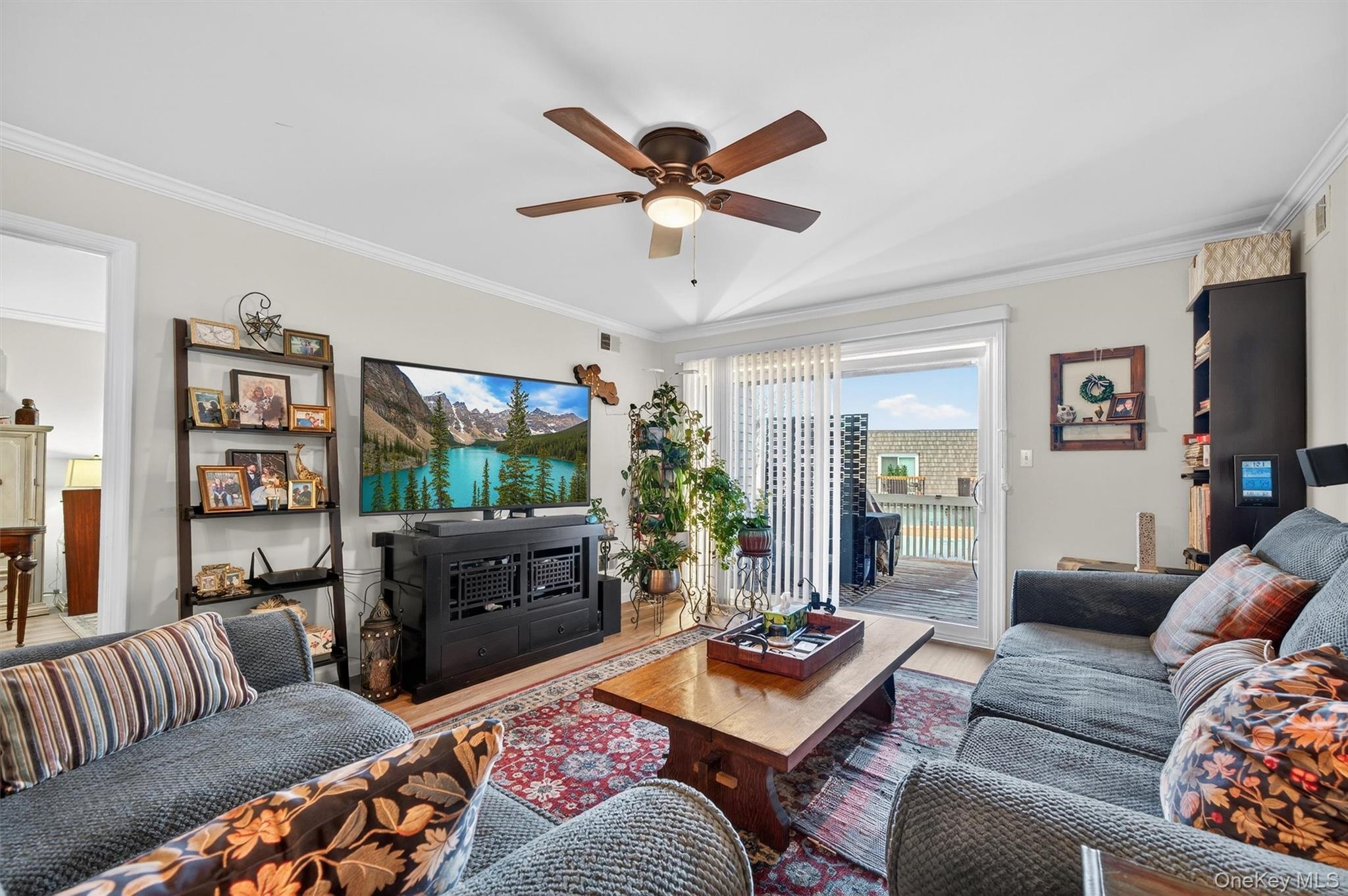 21 Magnolia Lane, Warwick, NY 10990