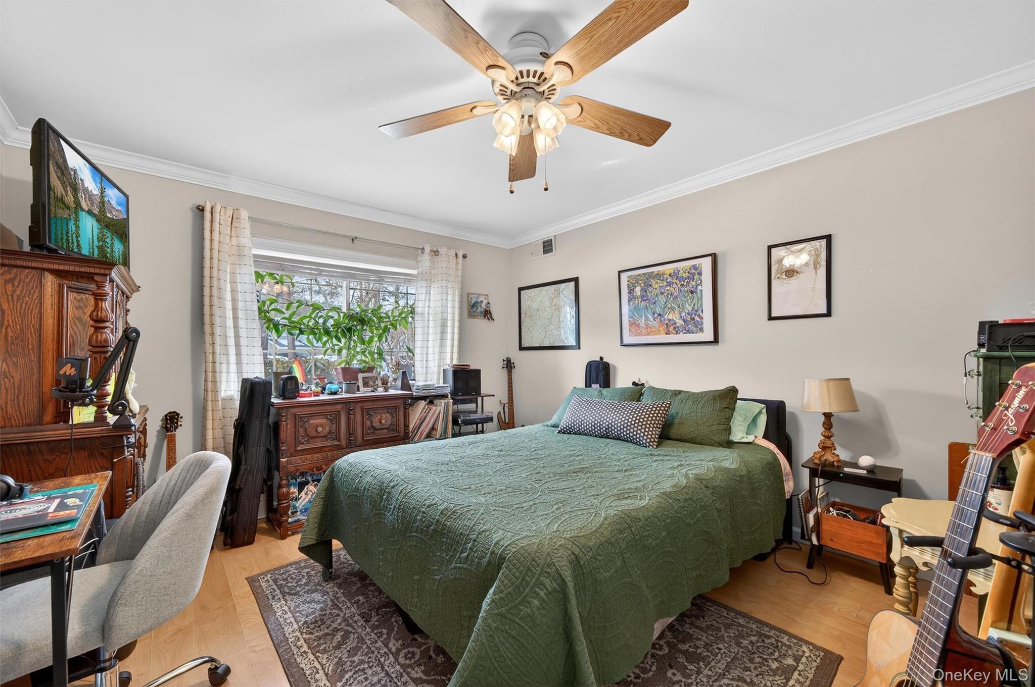 21 Magnolia Lane, Warwick, NY 10990