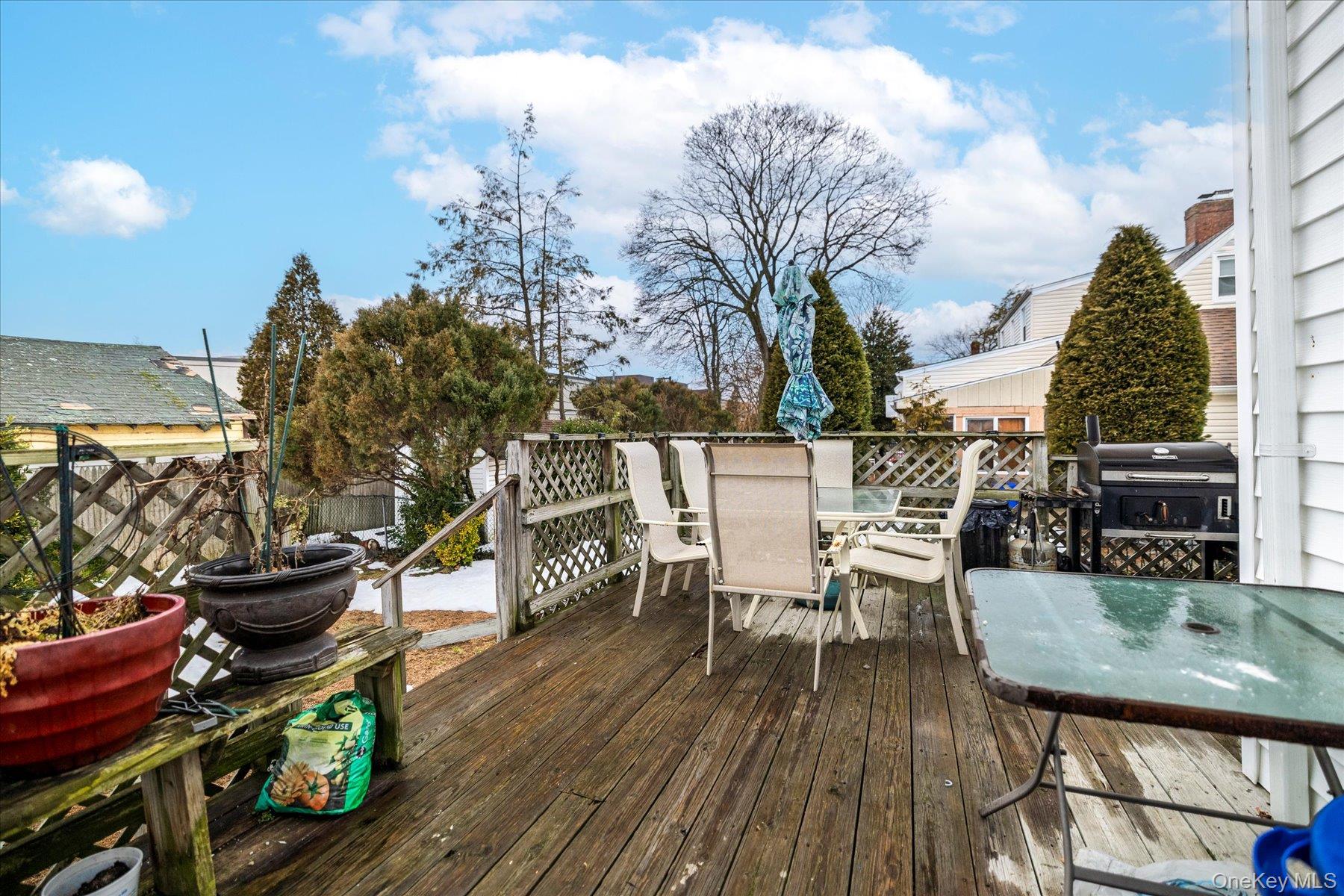 36 Hudson Avenue, Valley Stream, NY 11580