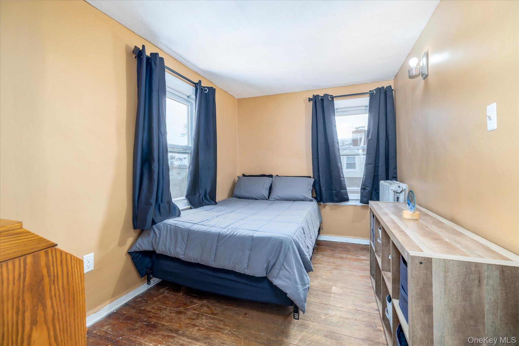 36 Hudson Avenue, Valley Stream, NY 11580