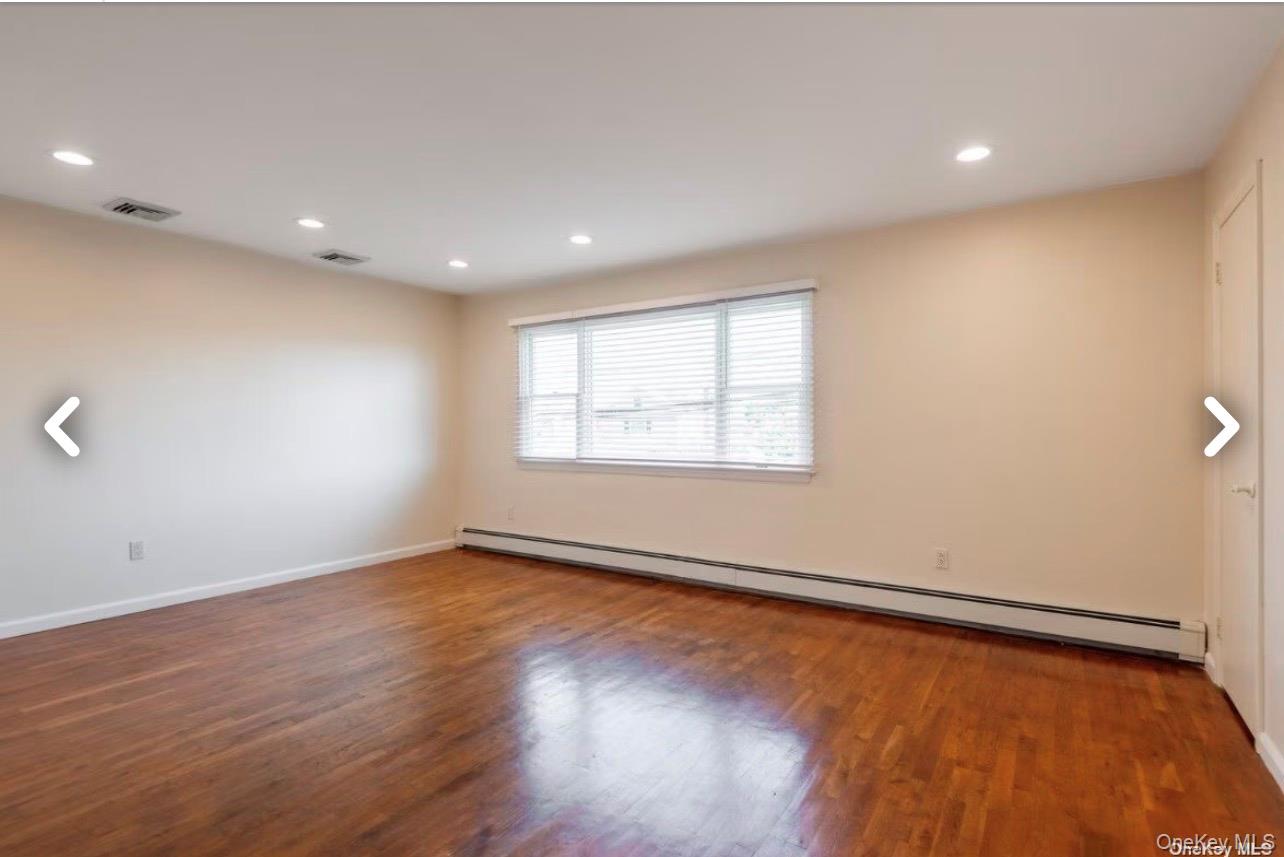 171 Roslyn Road, Mineola, NY 11501