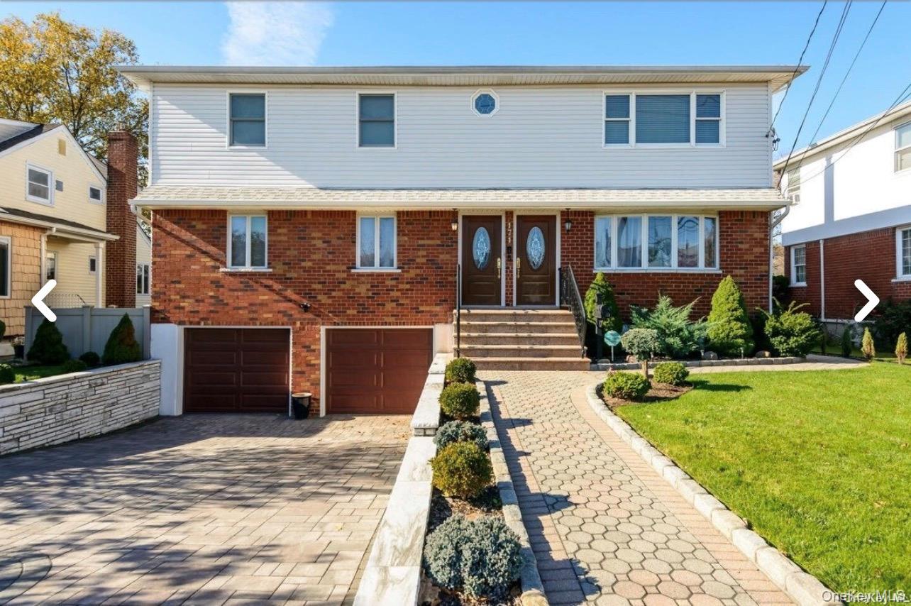 171 Roslyn Road, Mineola, NY 11501