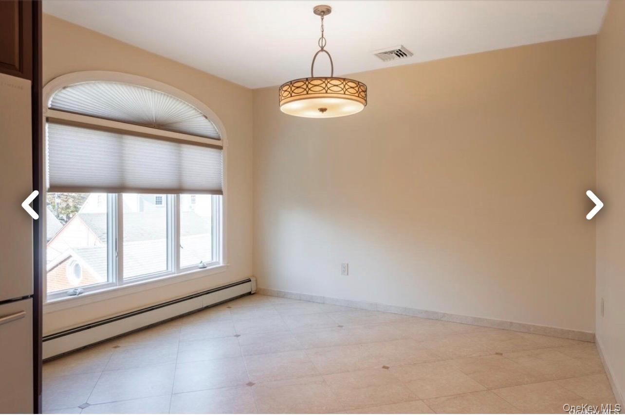 171 Roslyn Road, Mineola, NY 11501