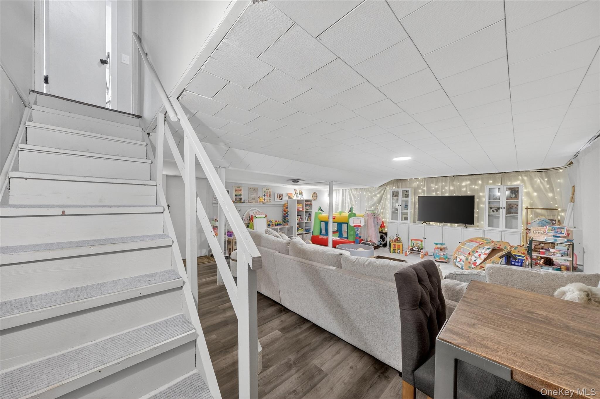 15 Laffin Lane, Poughkeepsie, NY 12603