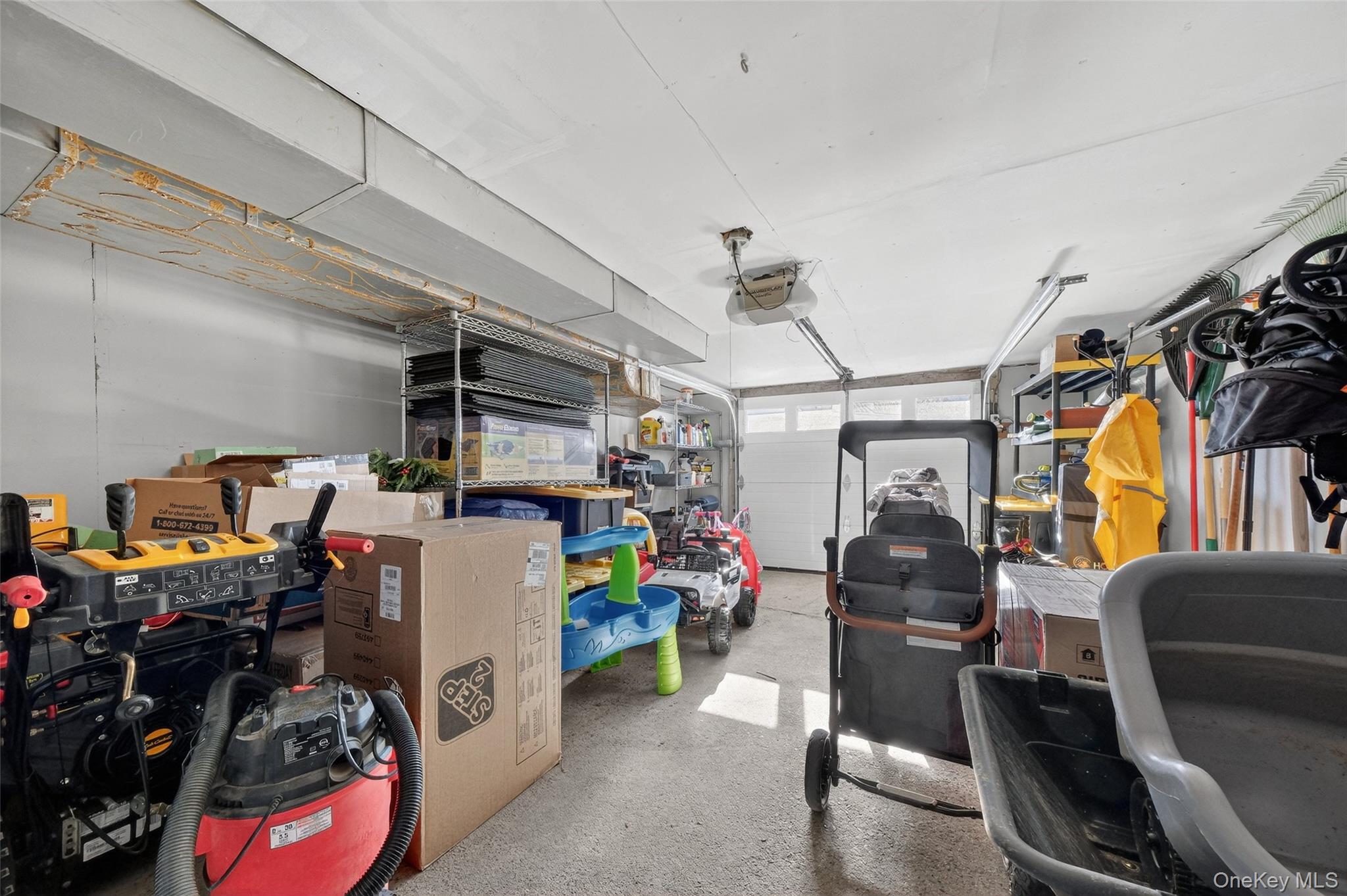 15 Laffin Lane, Poughkeepsie, NY 12603