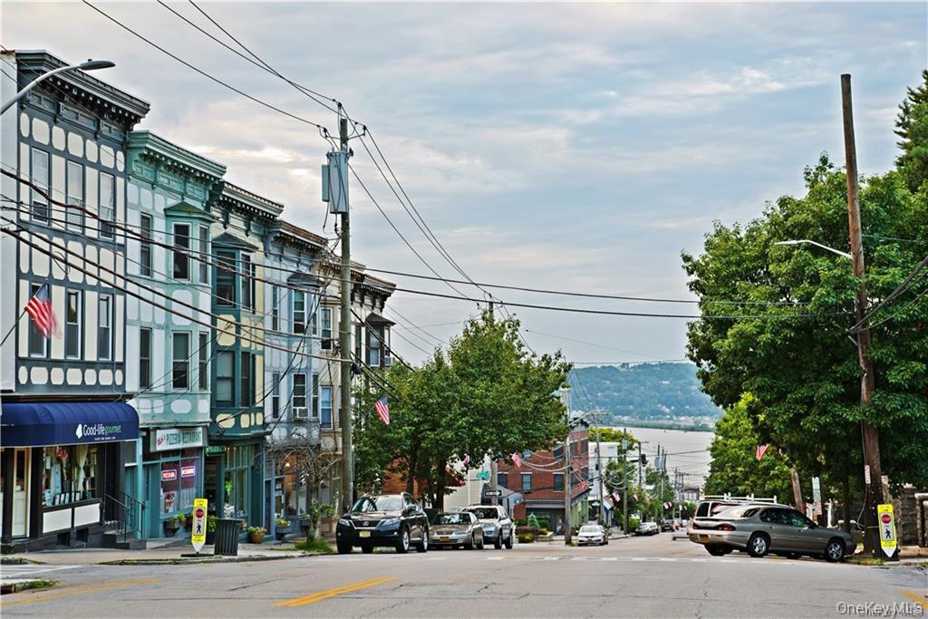 140 N Broadway # R-4, Irvington, NY 10533