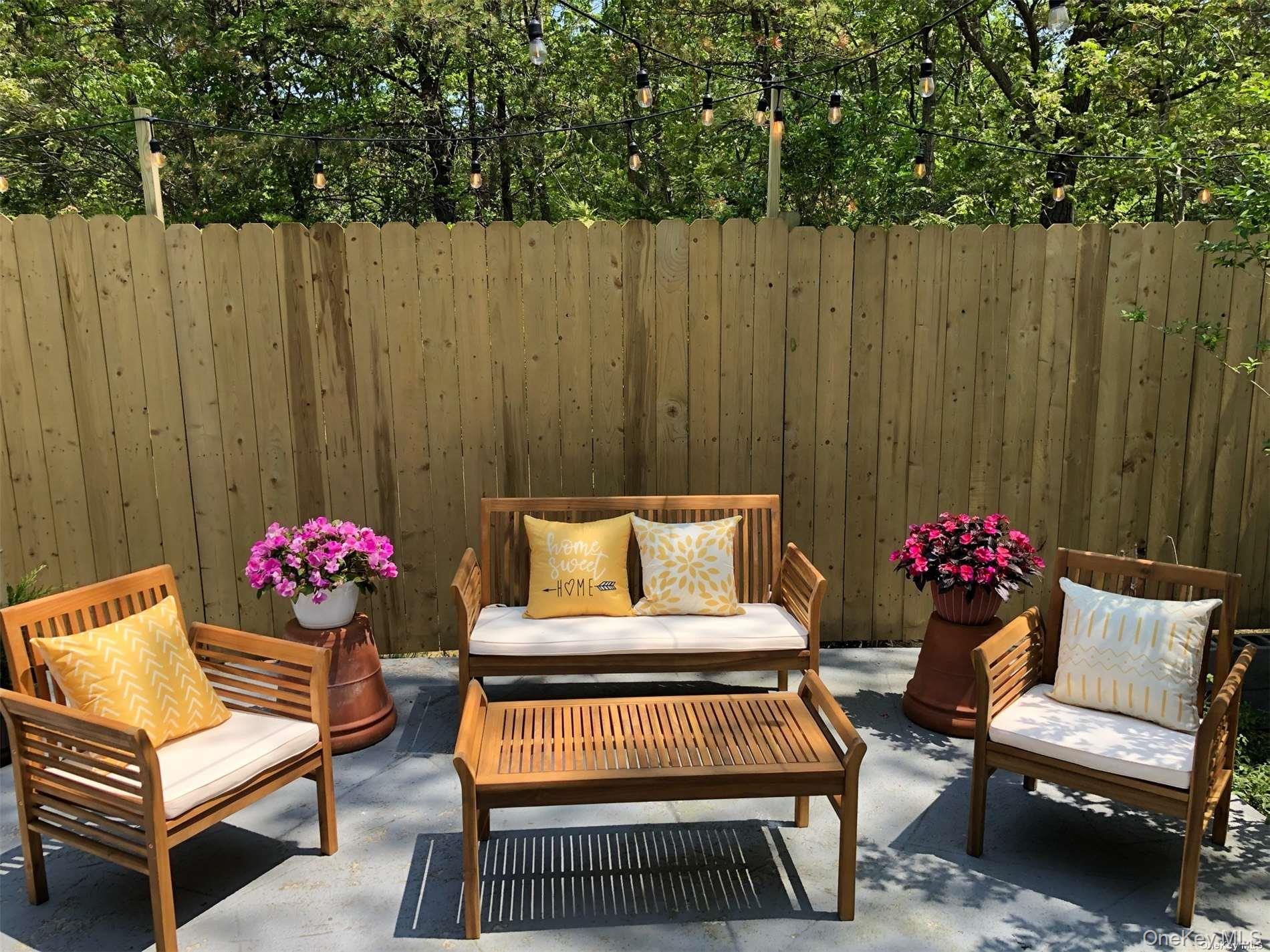 18 Old Riverhead Road, Hampton Bays, NY 11946