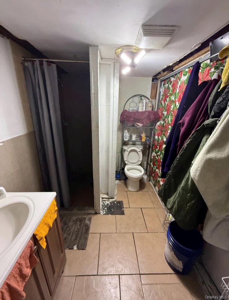 272 Nichols Avenue, Brooklyn, NY 11208