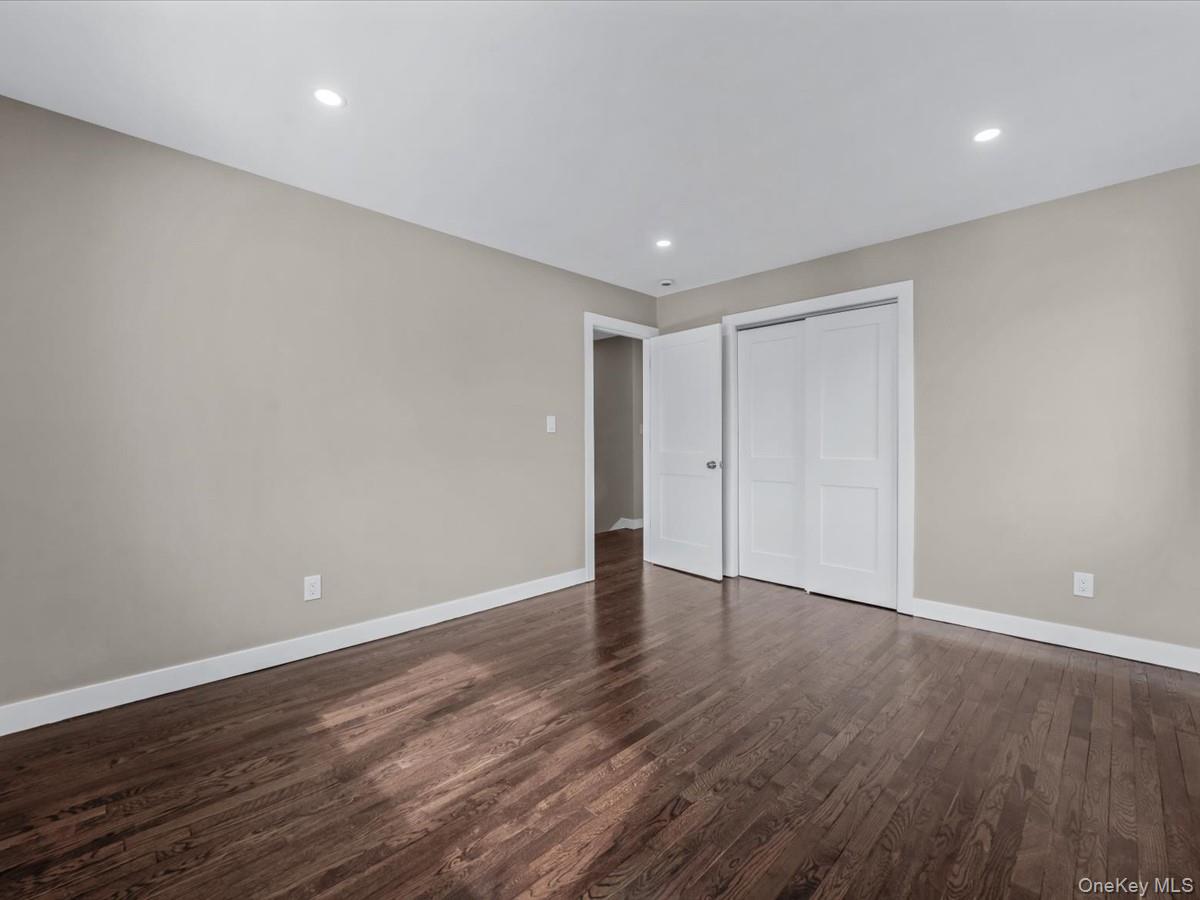 4057 Eve Drive, Seaford, NY 11783