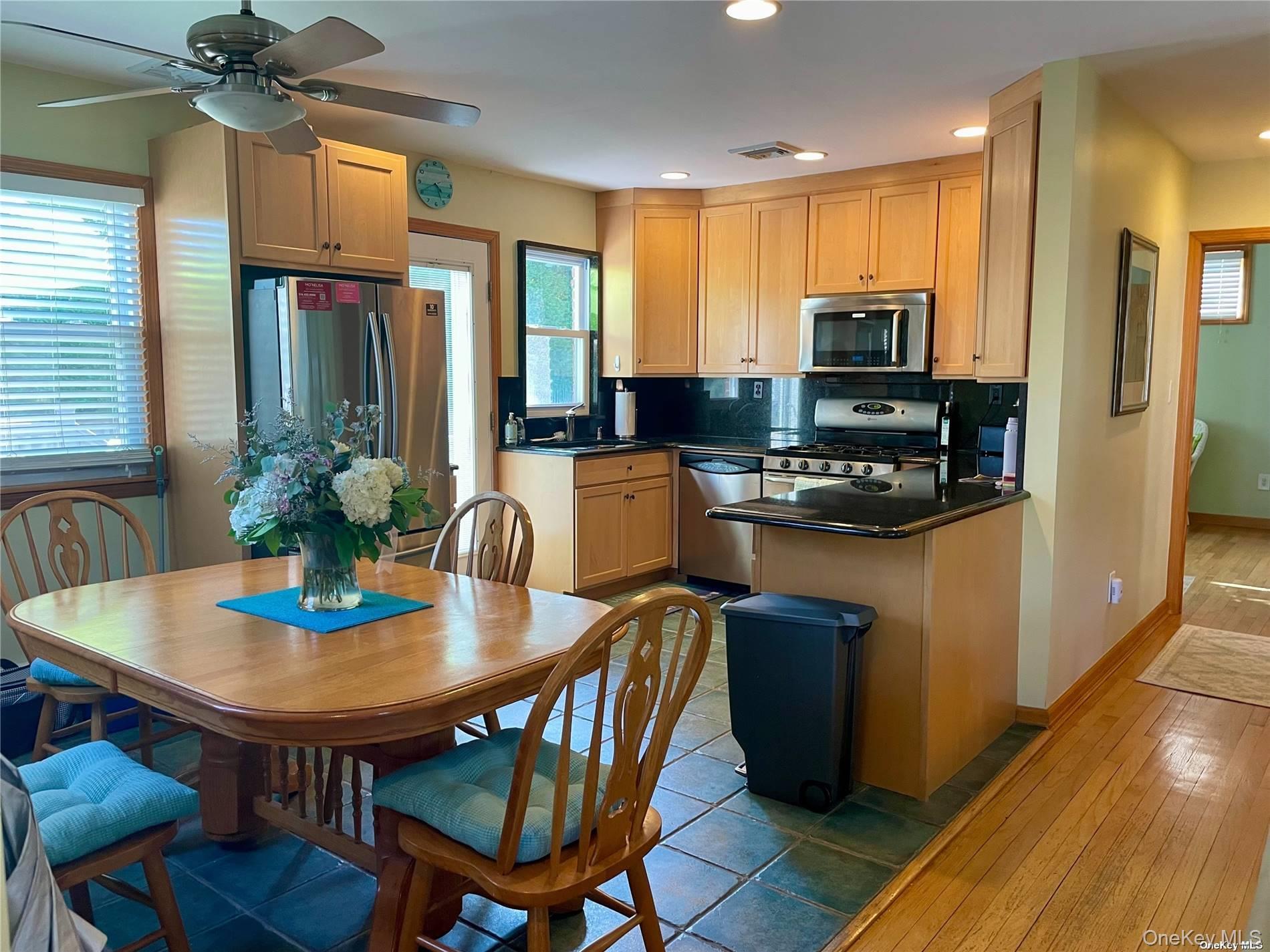 89 Lynbrook, Point Lookout, NY 11569