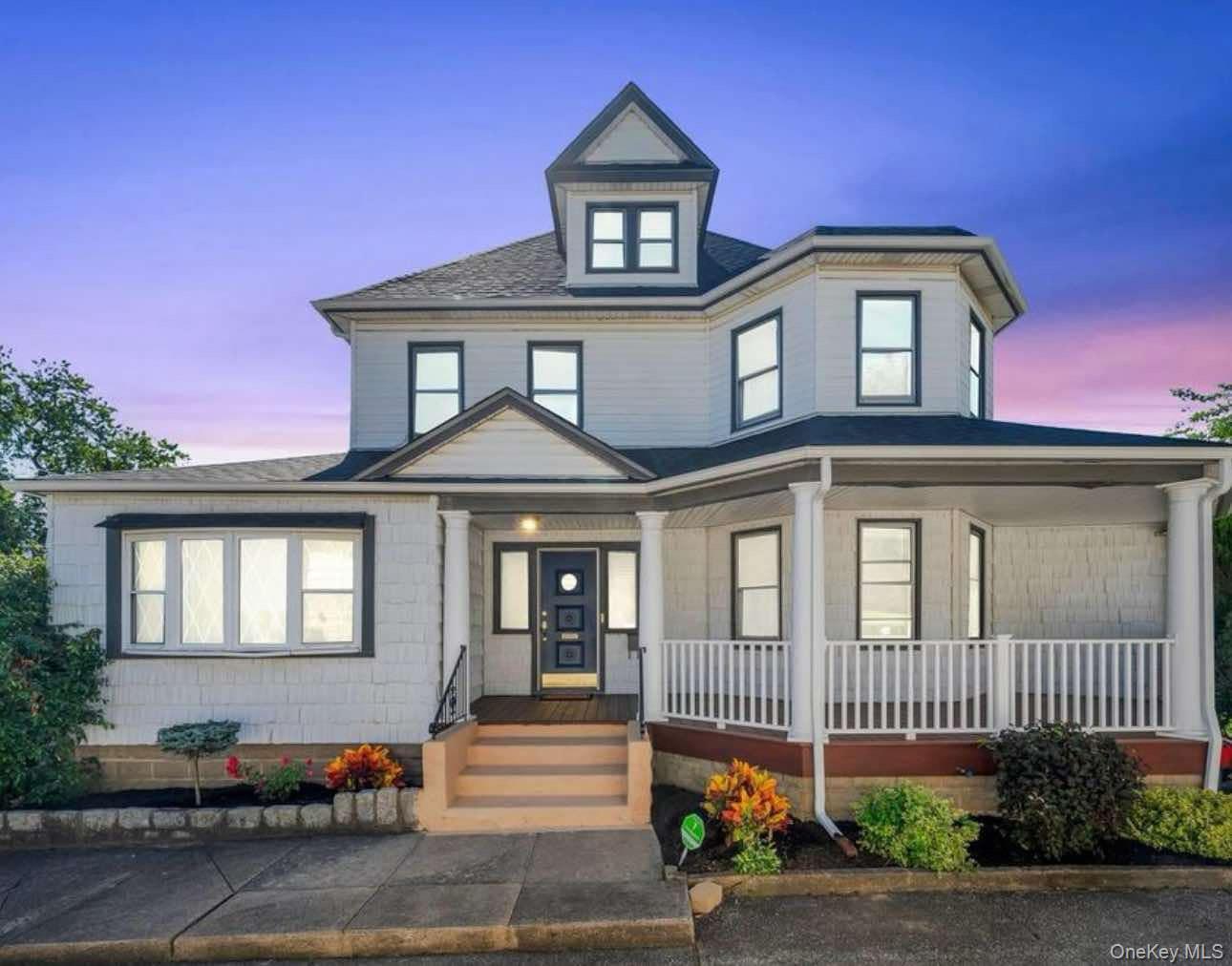 92 Wavecrest Street, Valley Stream, NY 11581