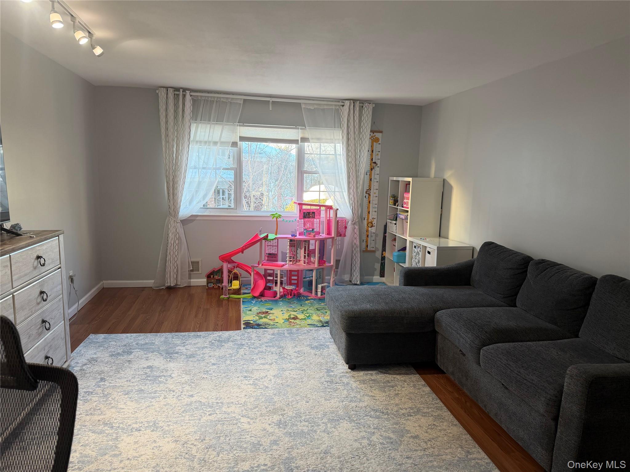 68 Bon Aire Circle # P 10, Suffern, NY 10901