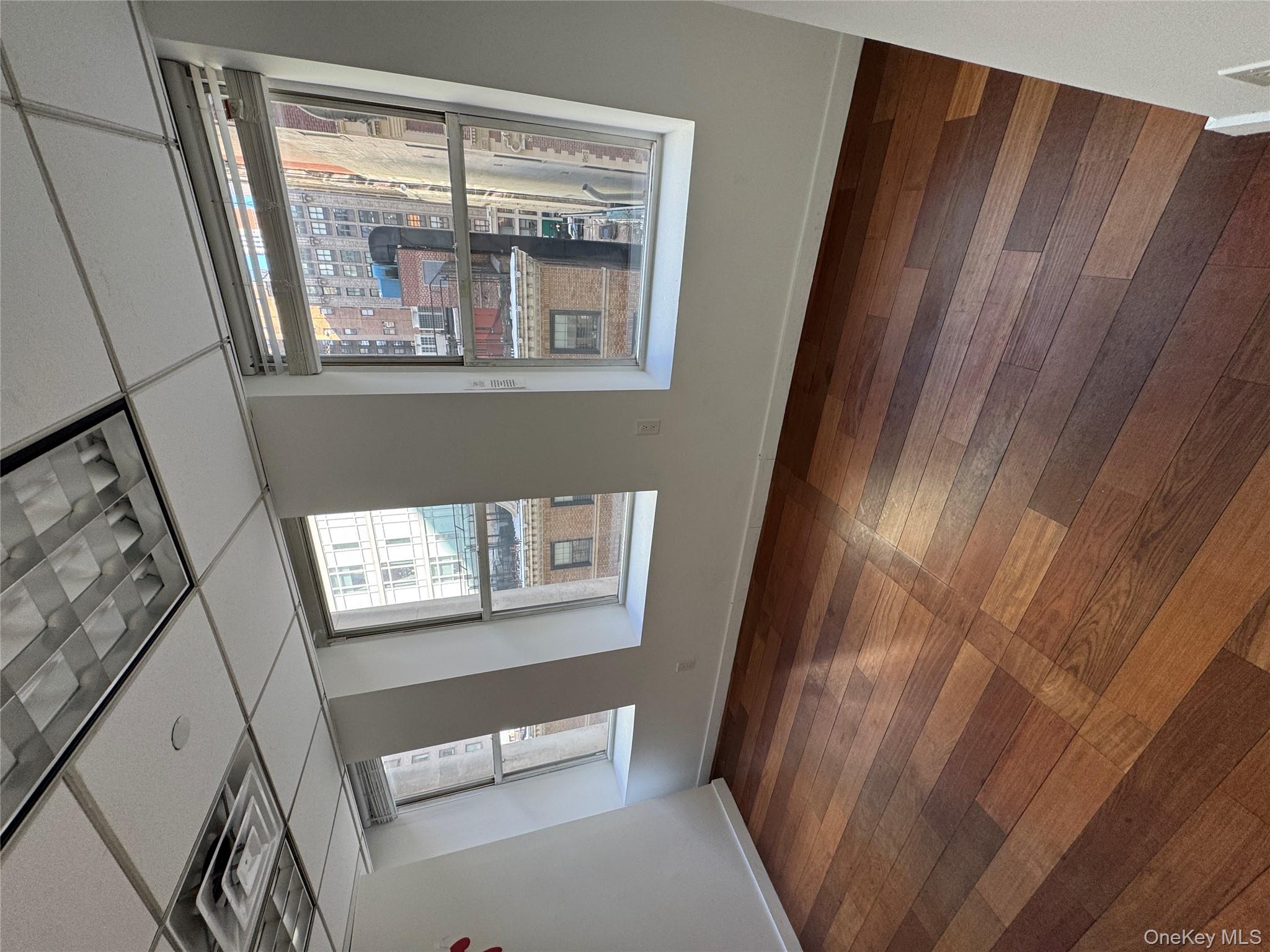 315 Fifth Ave Fifth Avenue, New York (Manhattan), NY 10016