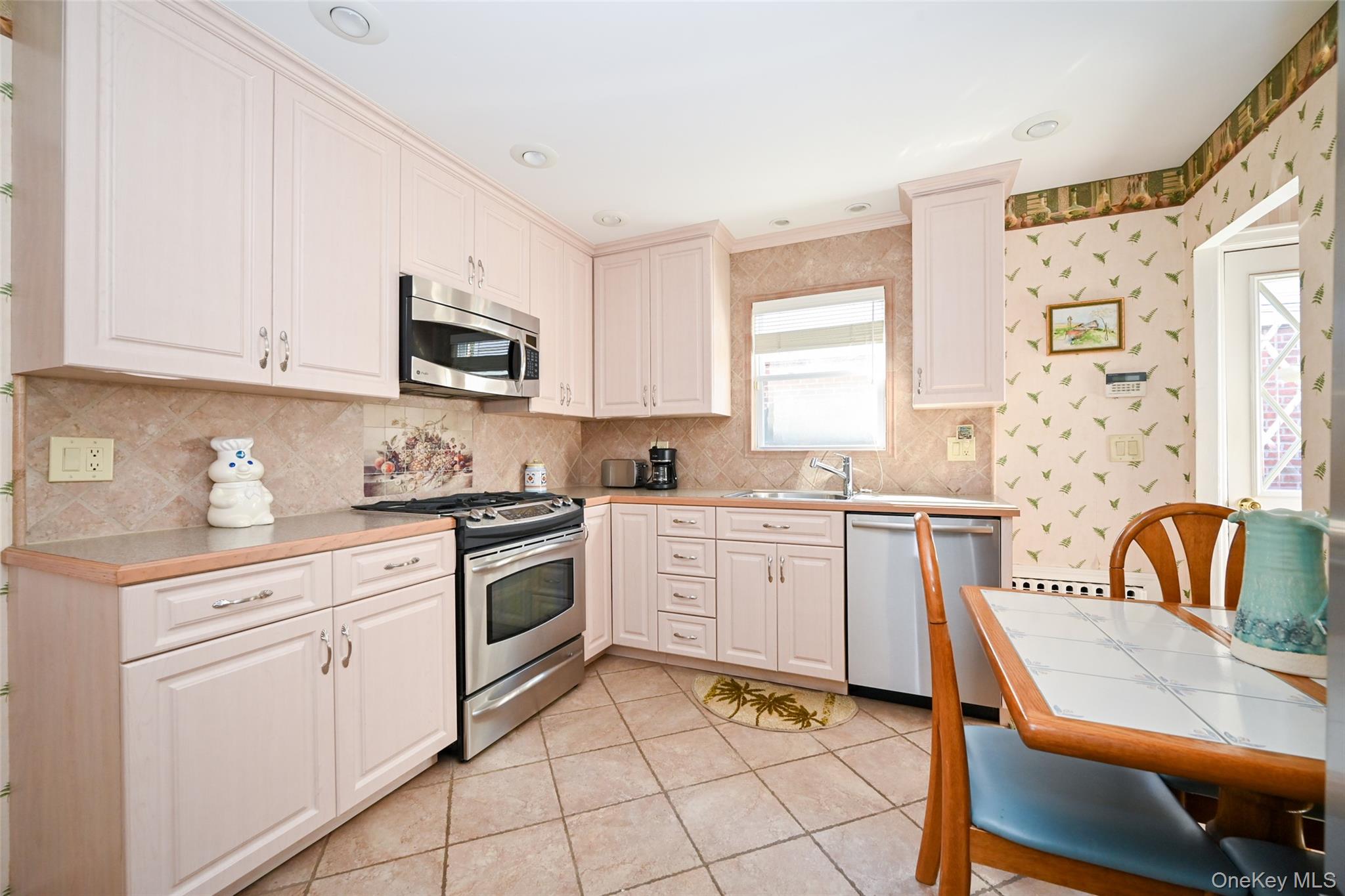 45-18 166th Street, Flushing, NY 11358