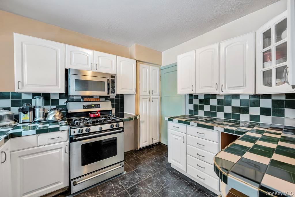 13 Crystal Street, Elmont, NY 11003