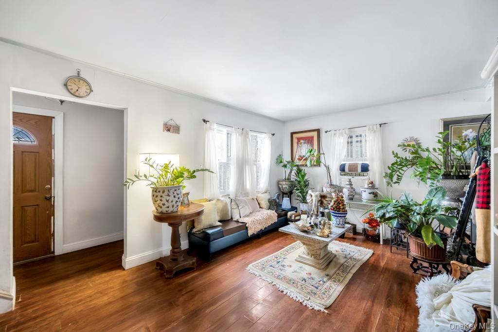 13 Crystal Street, Elmont, NY 11003