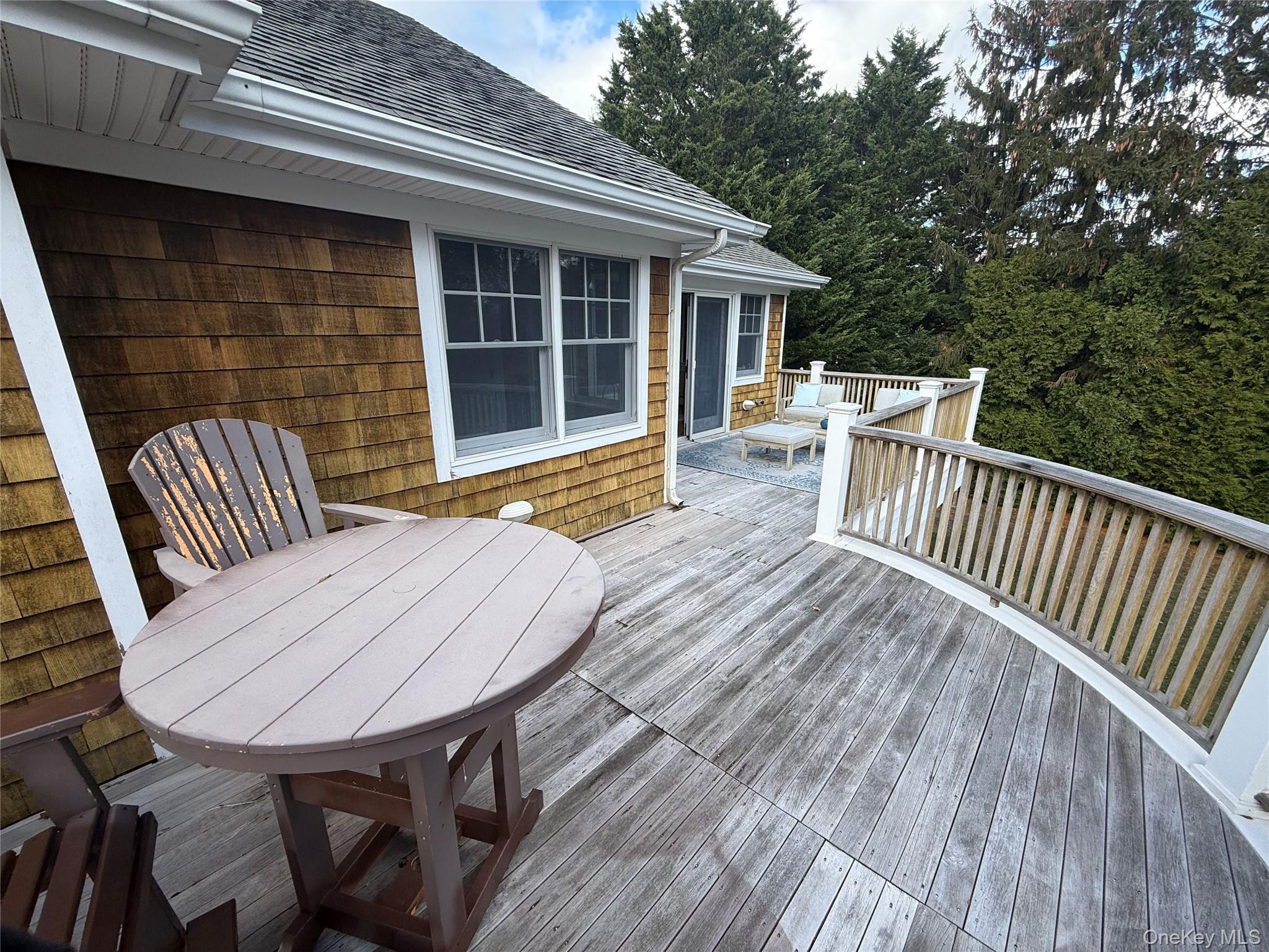 2465 Fairway Drive, Cutchogue, NY 11935