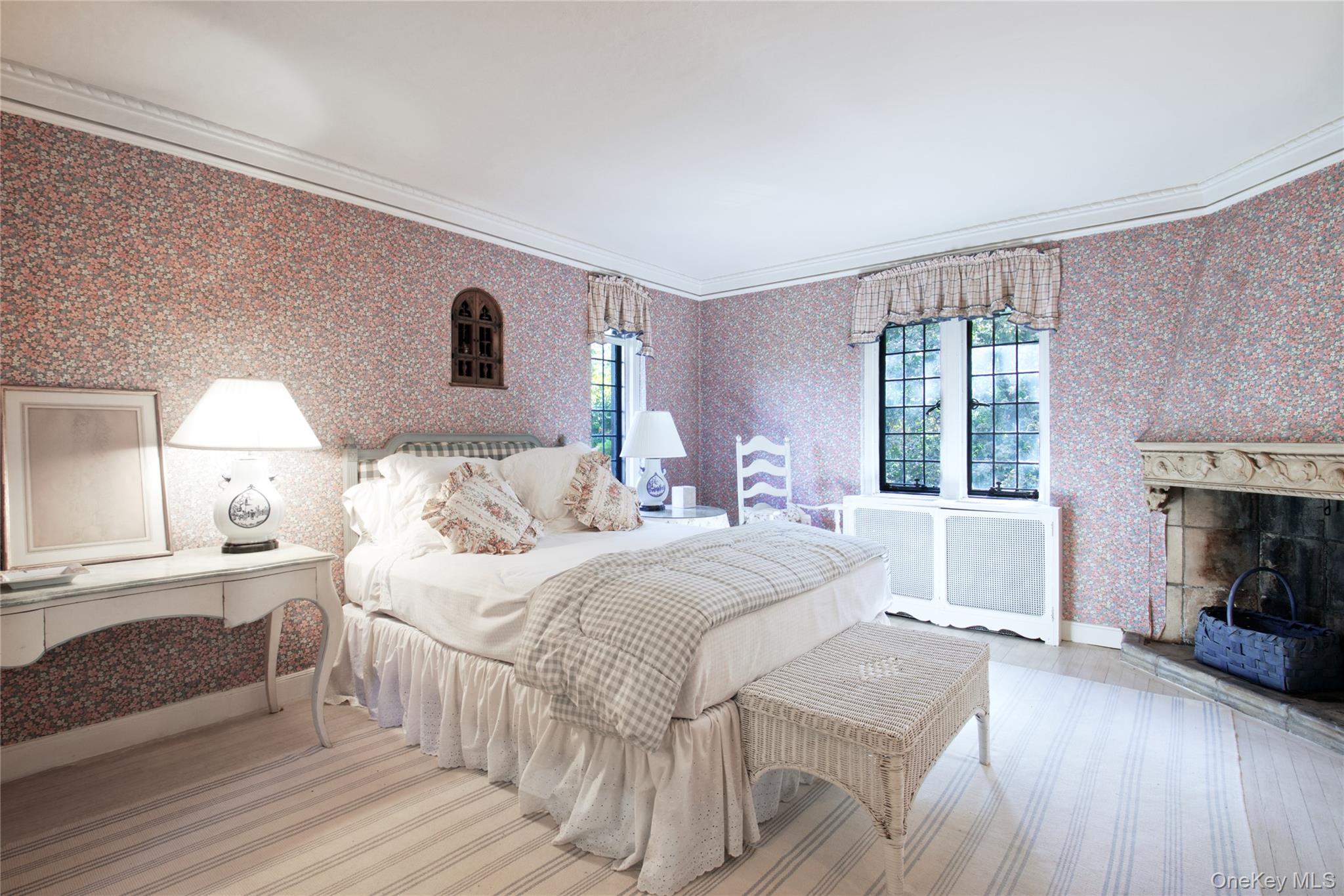 107 Bayview Road, Manhasset, NY 11030