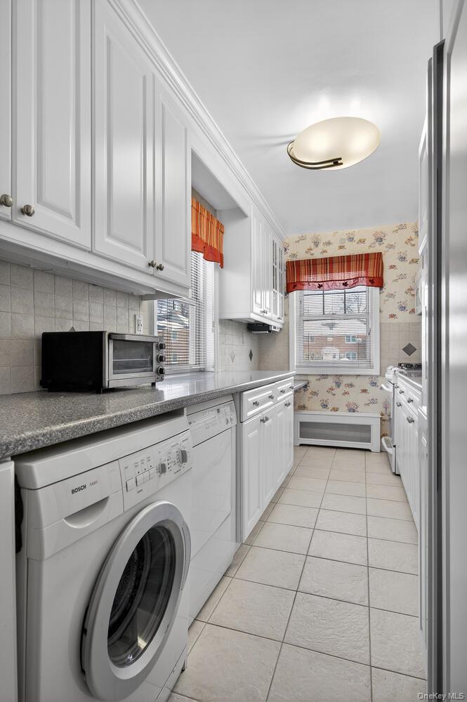 6316 252nd Street # 1307, Little Neck, NY 11362